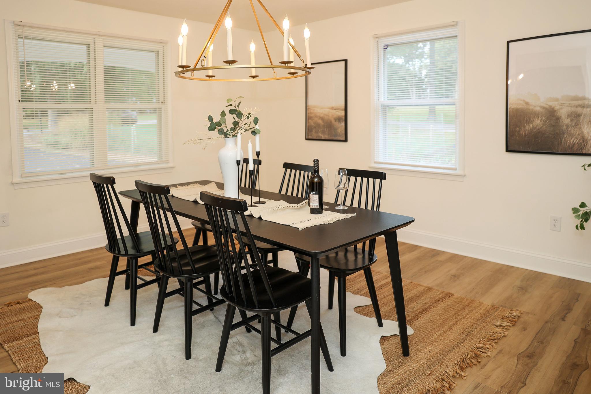 WOODBRIDGE VALLEY - Residential