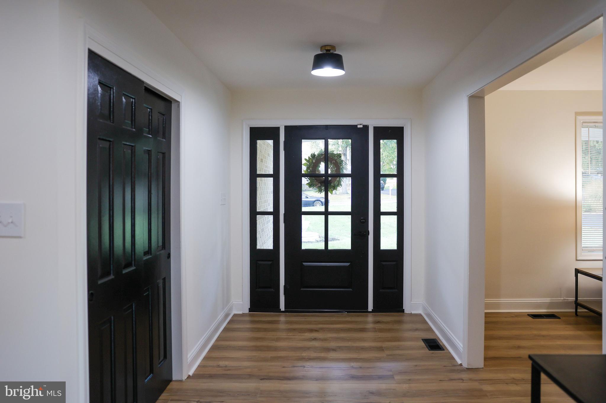 WOODBRIDGE VALLEY - Residential