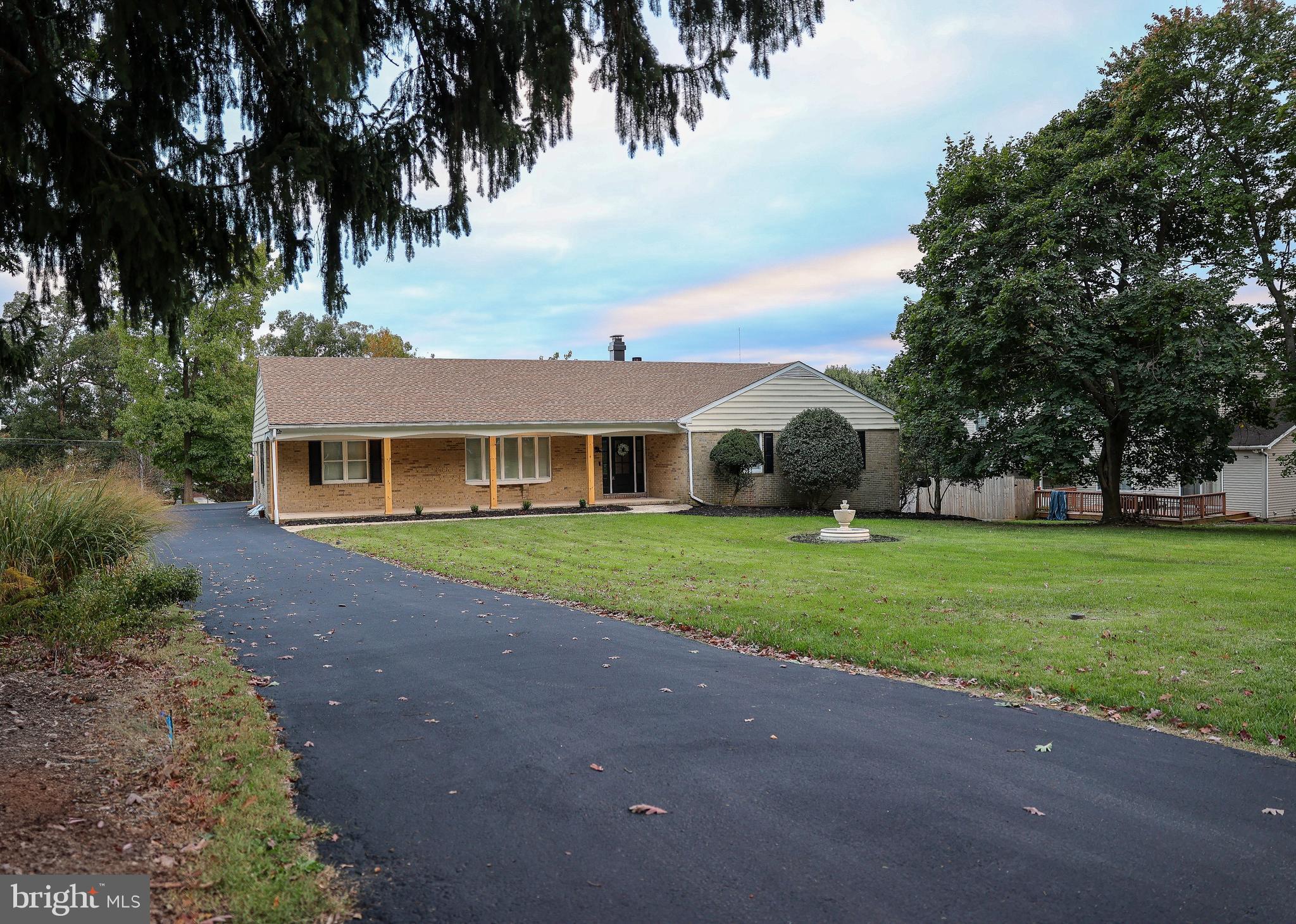 WOODBRIDGE VALLEY - Residential