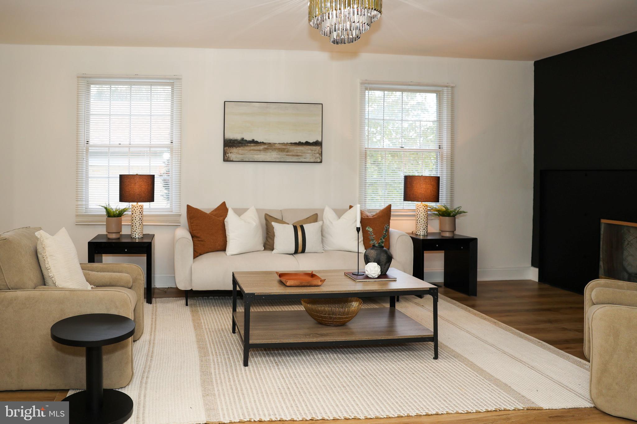 WOODBRIDGE VALLEY - Residential