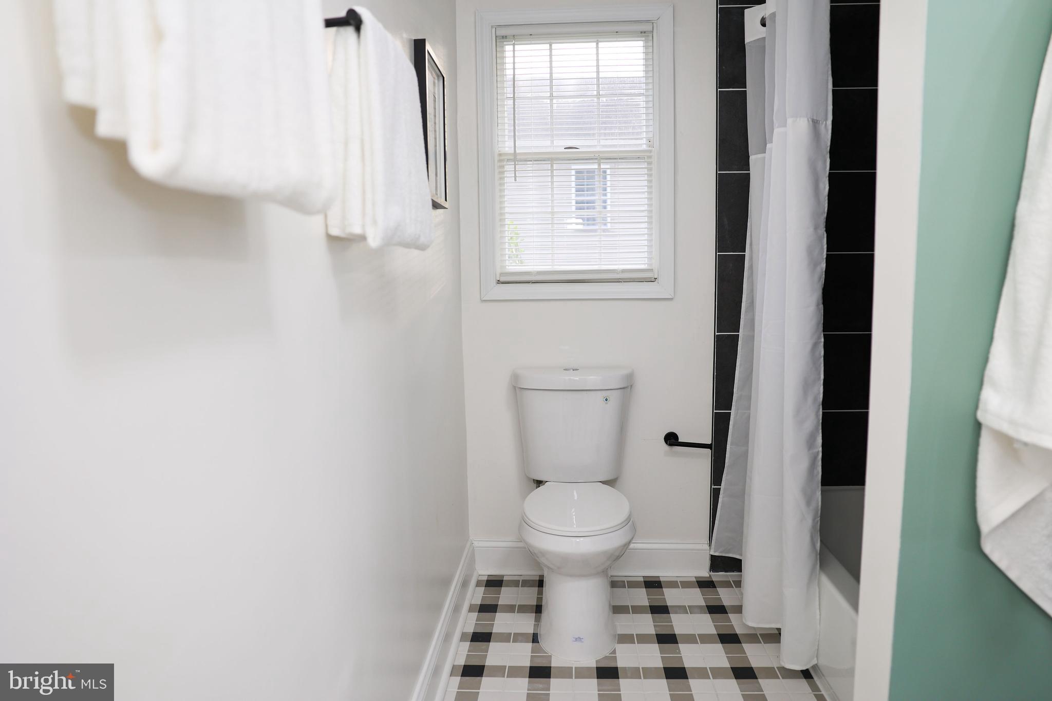 WOODBRIDGE VALLEY - Residential