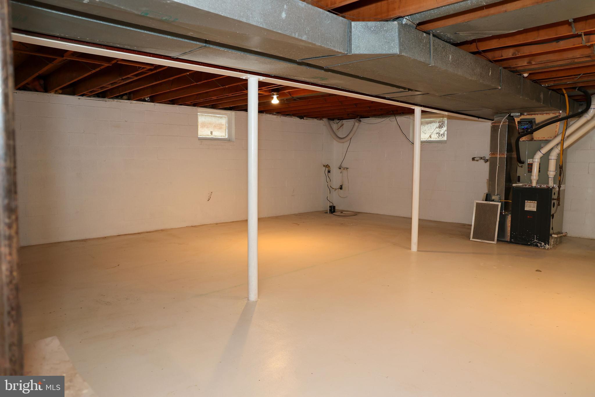 WOODBRIDGE VALLEY - Residential