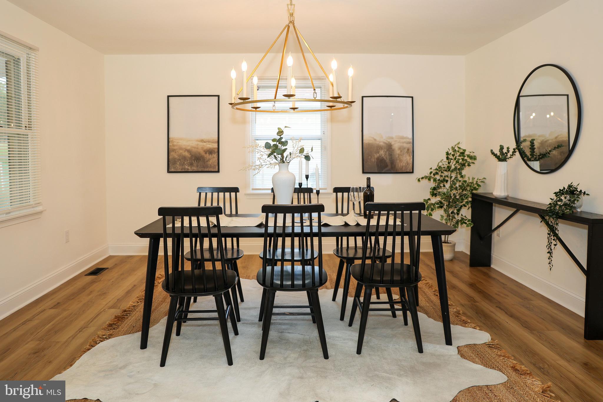 WOODBRIDGE VALLEY - Residential