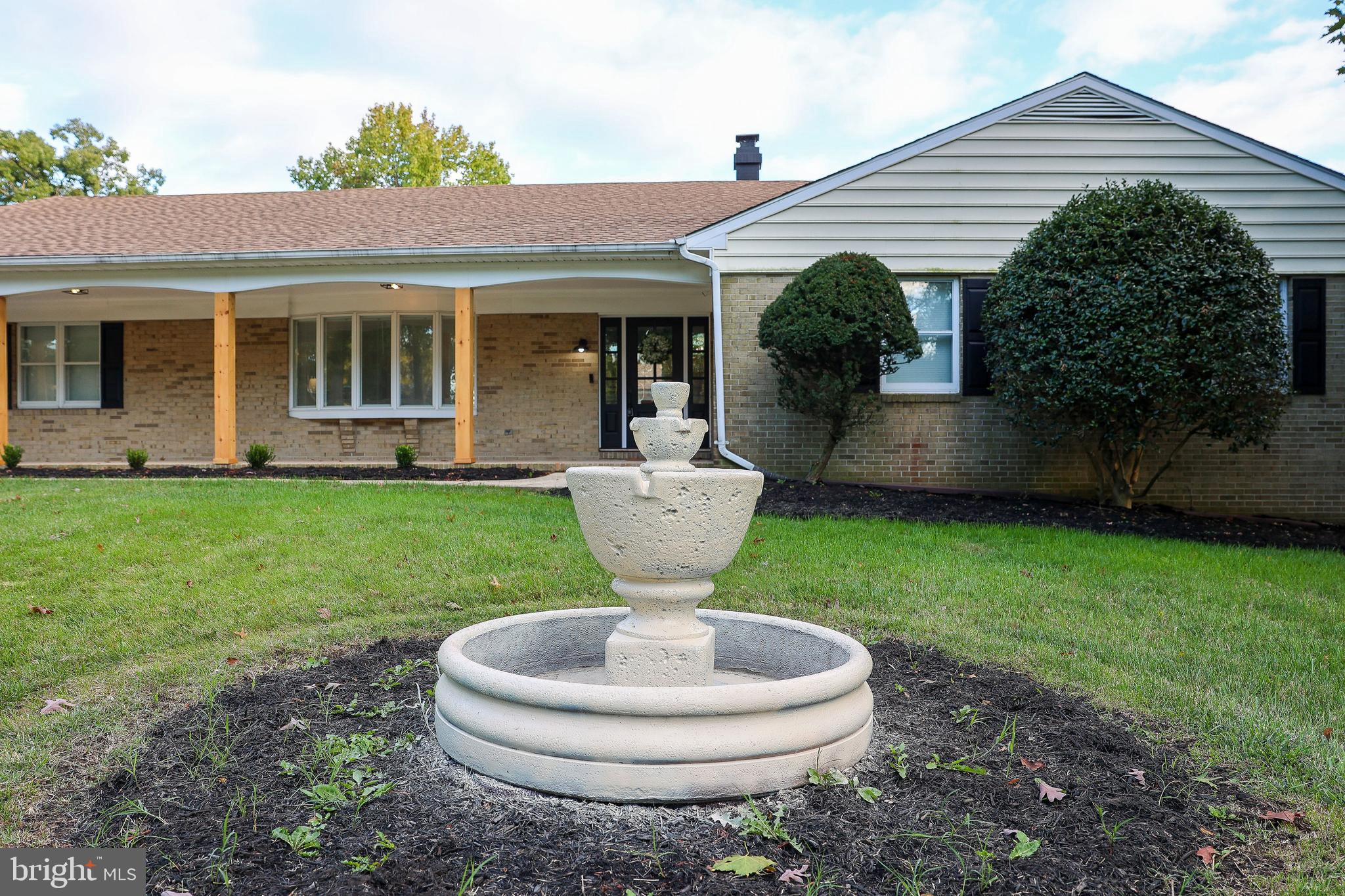 WOODBRIDGE VALLEY - Residential