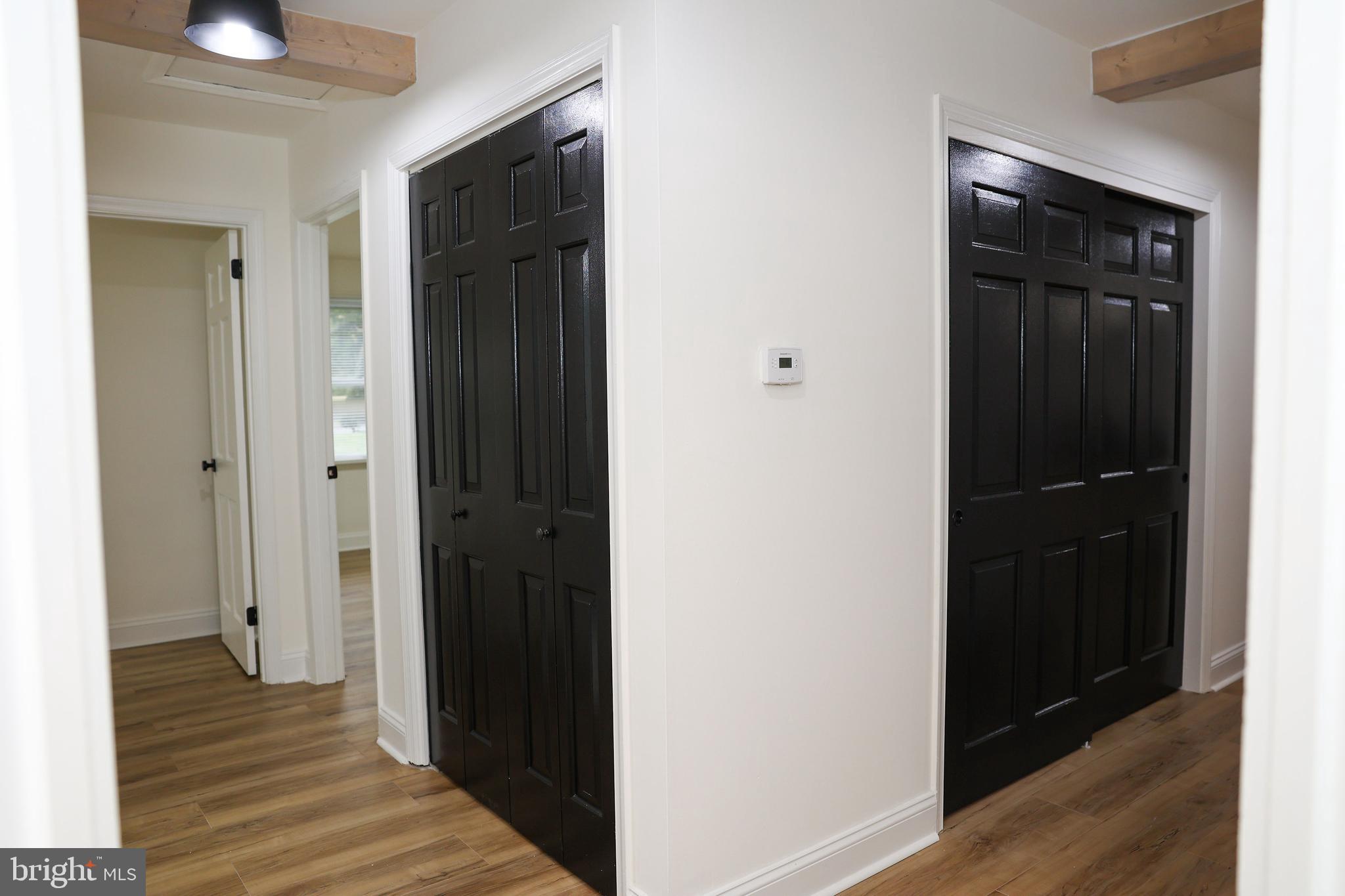 WOODBRIDGE VALLEY - Residential