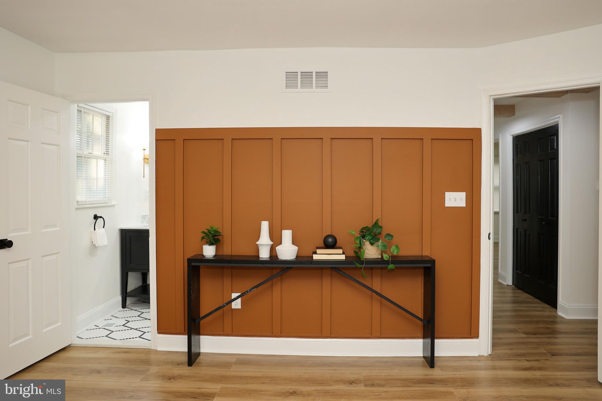 WOODBRIDGE VALLEY - Residential