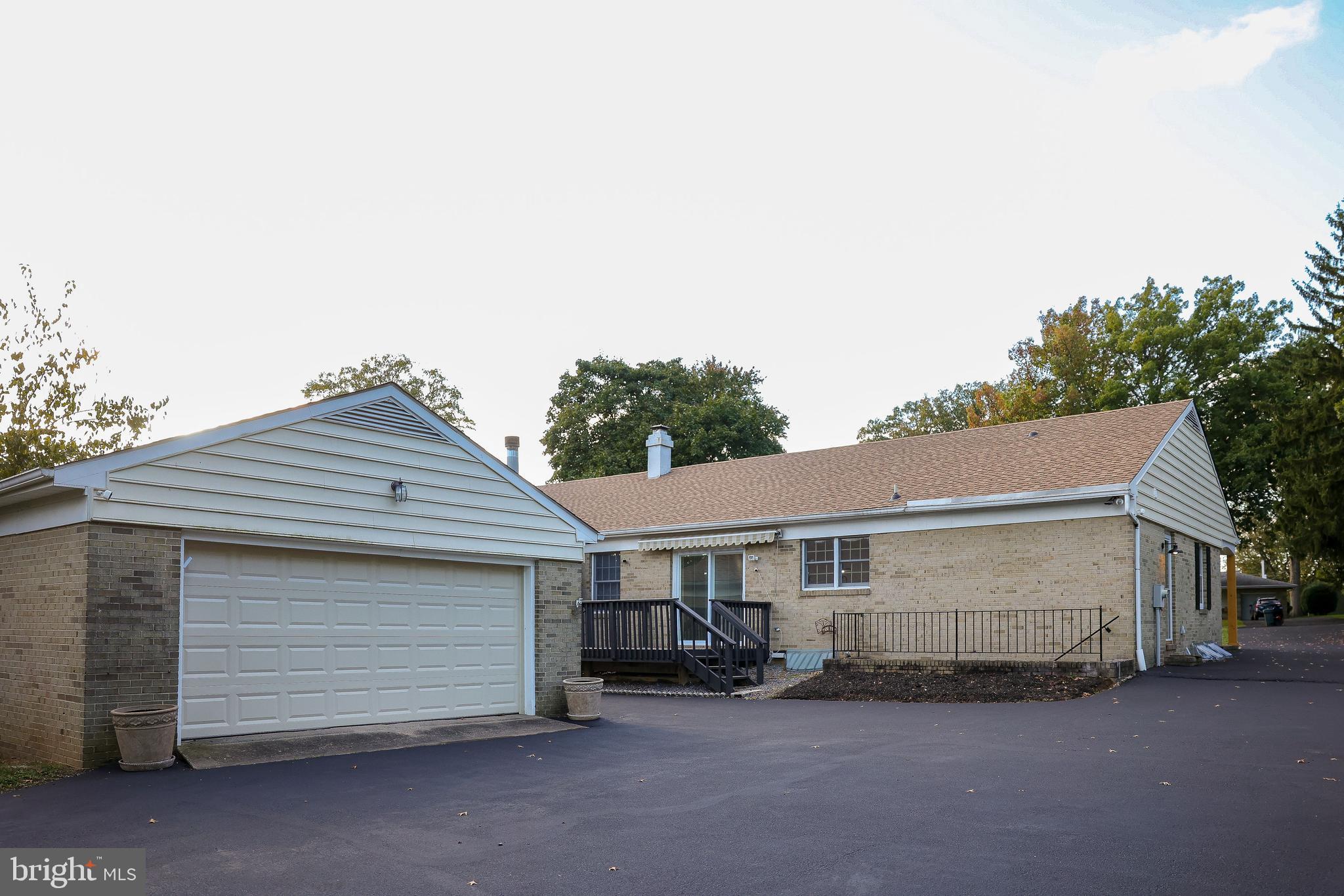 WOODBRIDGE VALLEY - Residential