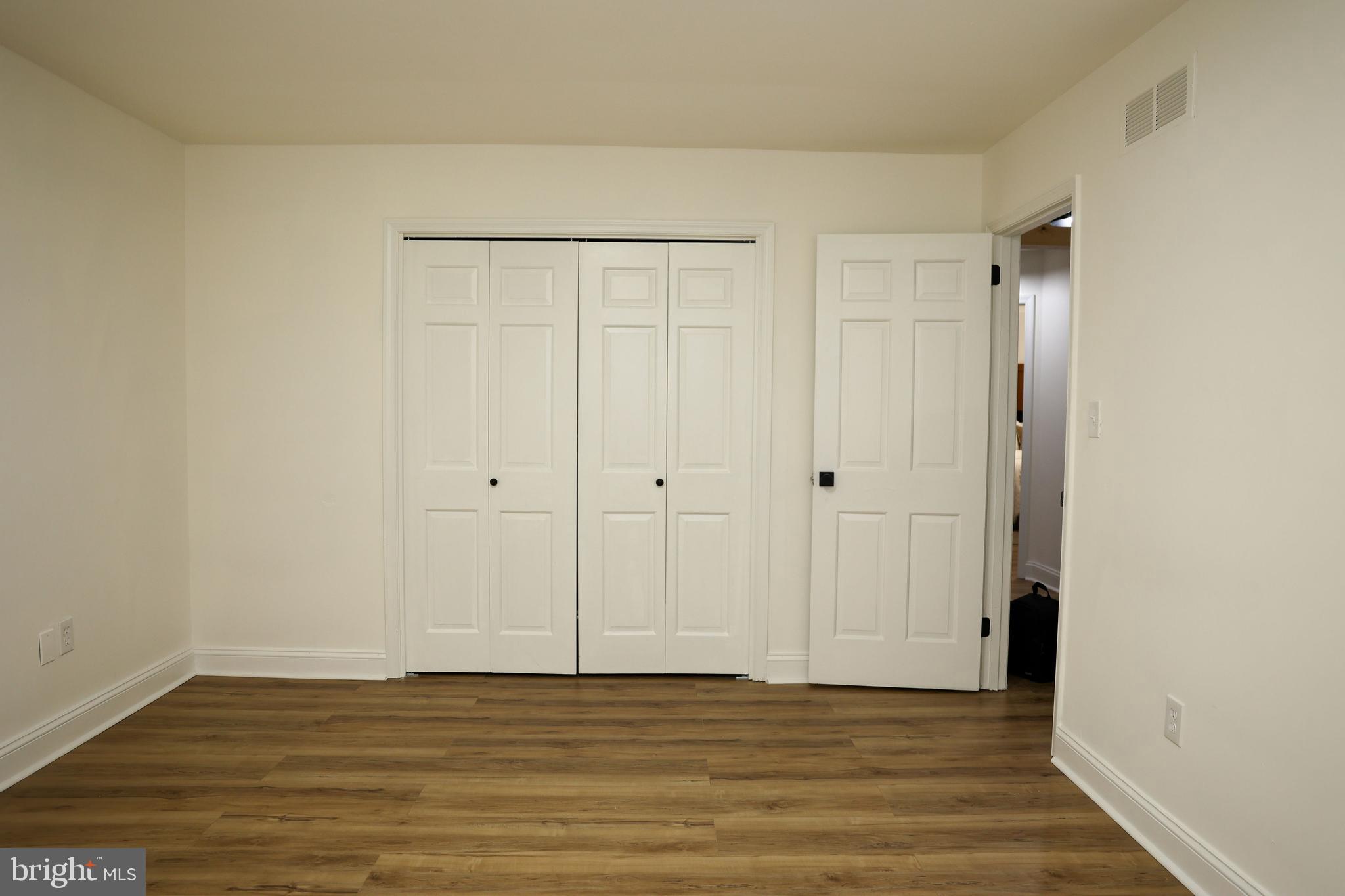 WOODBRIDGE VALLEY - Residential