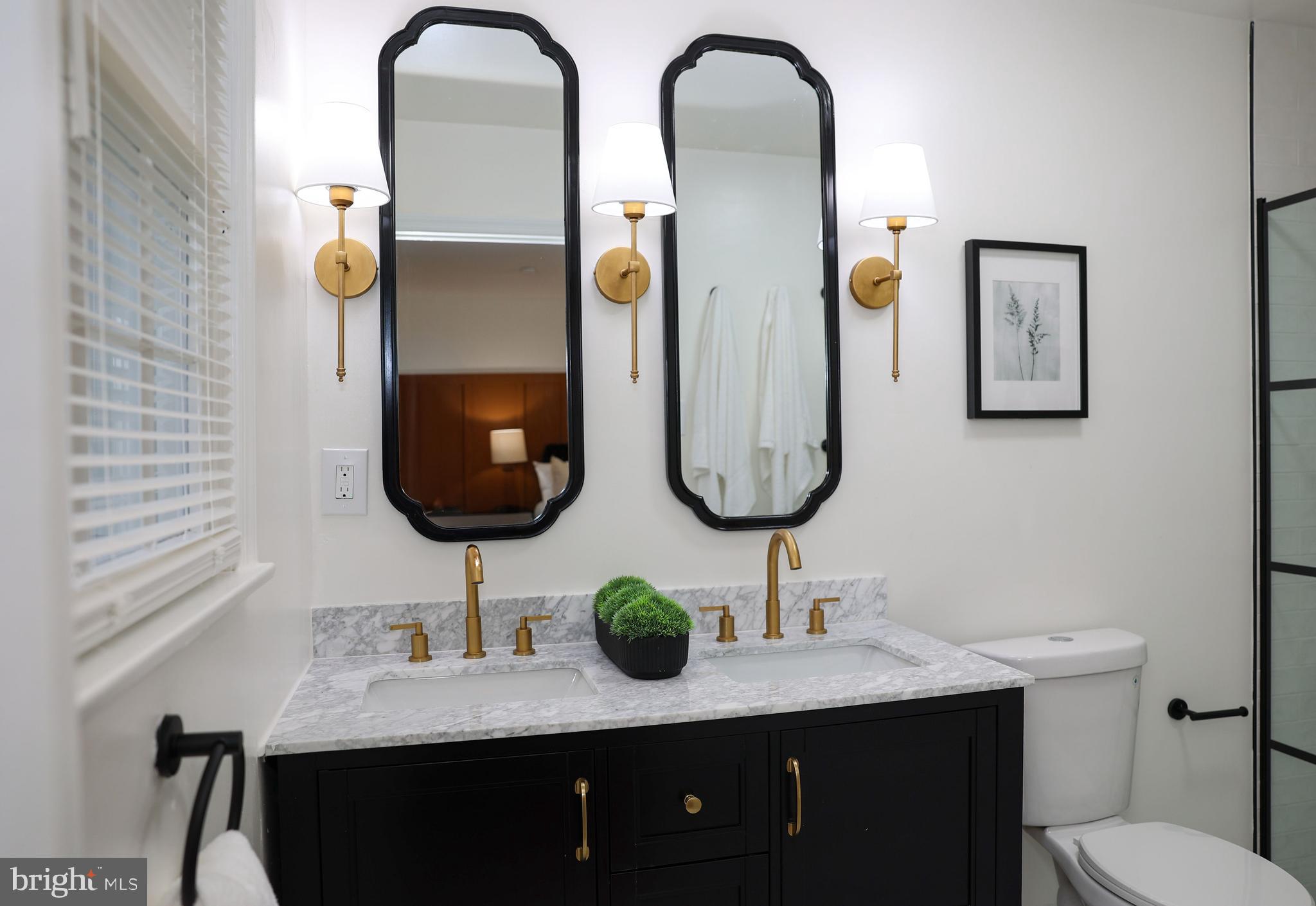 WOODBRIDGE VALLEY - Residential