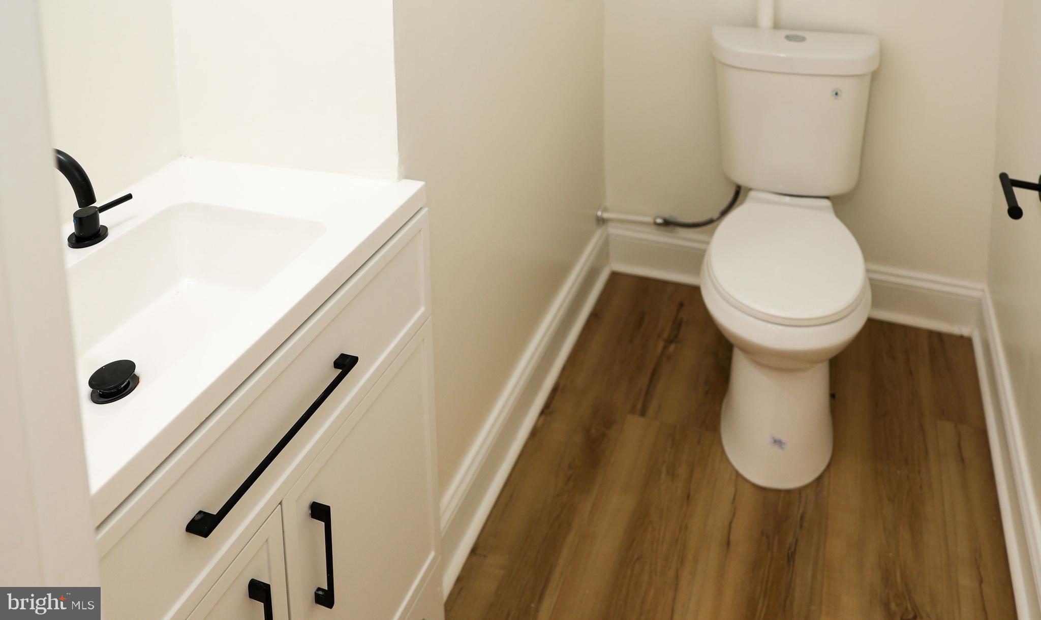 WOODBRIDGE VALLEY - Residential