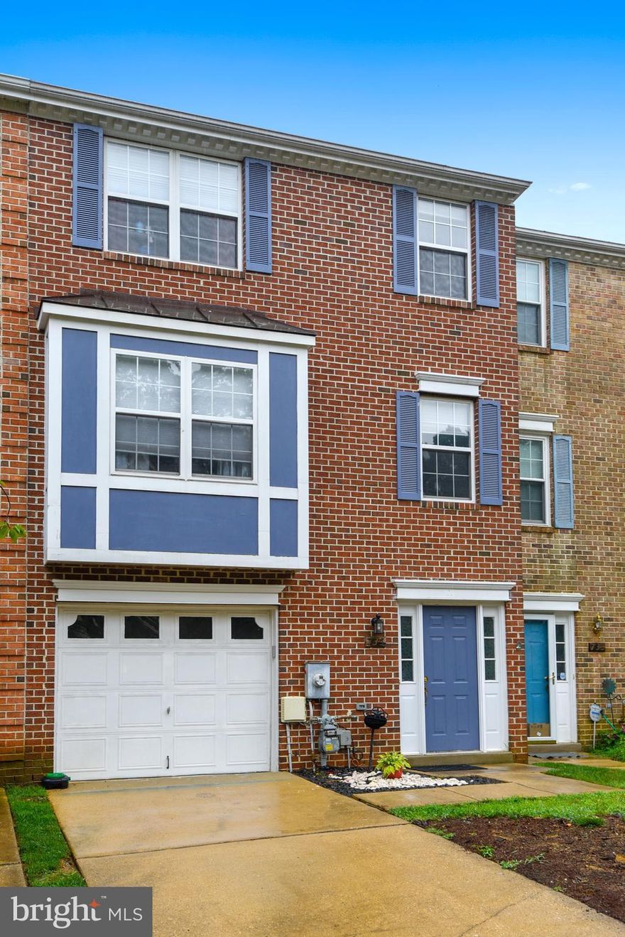 Well Maintained Brick Townhome with Garage & Water Access. 3 Bedrms, 2 Full, 2 Half Baths . Hardwood Floors, Gas Fireplace, Deck off Kitchen , Corian Counters & Tiled Lower Level with Walkout to Brick Patio & Fenced Yard. Master EnSuite with Cathedral Ceilings & Walkin Closet. Community Amenities Include Pier/Dock, Kayak, Fishing, Tot Lots, Basketball & Tennis.. Pool & Golf Membership  Available.