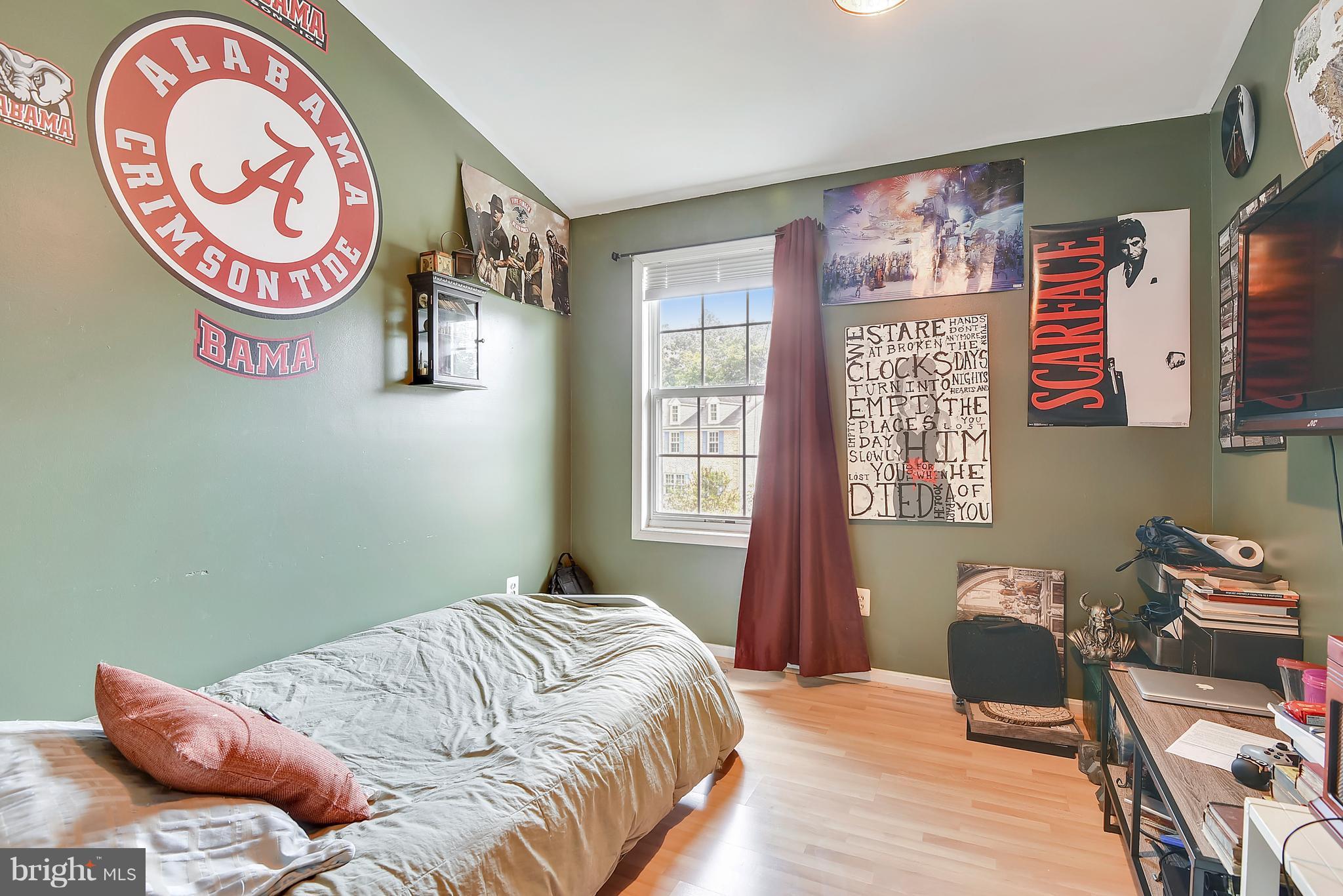 PINE VALLEY - Residential