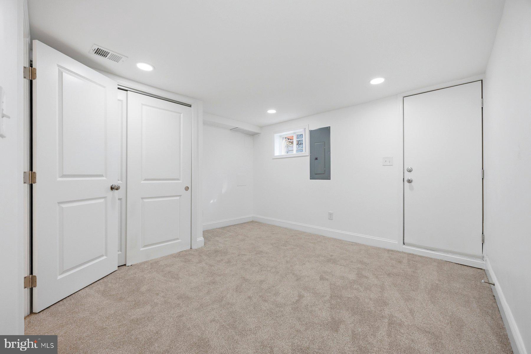 MILTON-MONTFORD - Residential