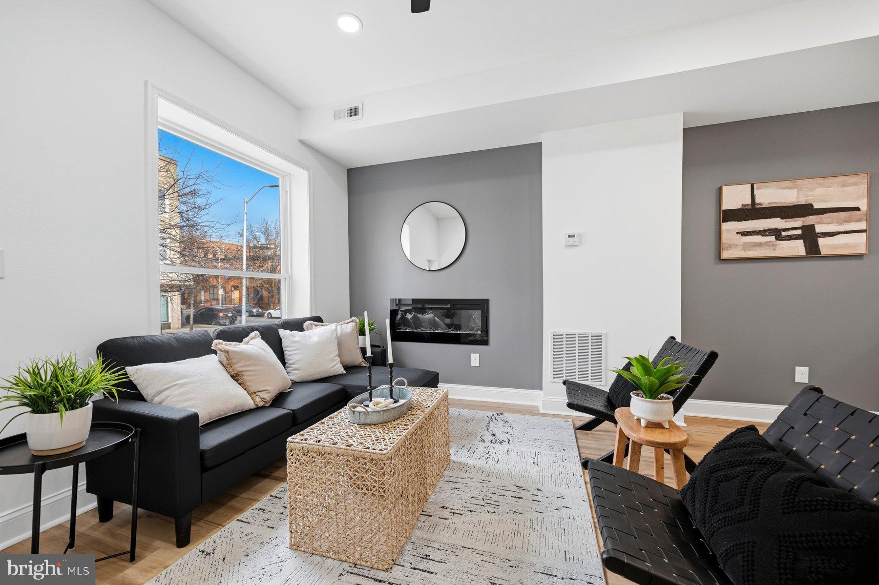 MILTON-MONTFORD - Residential