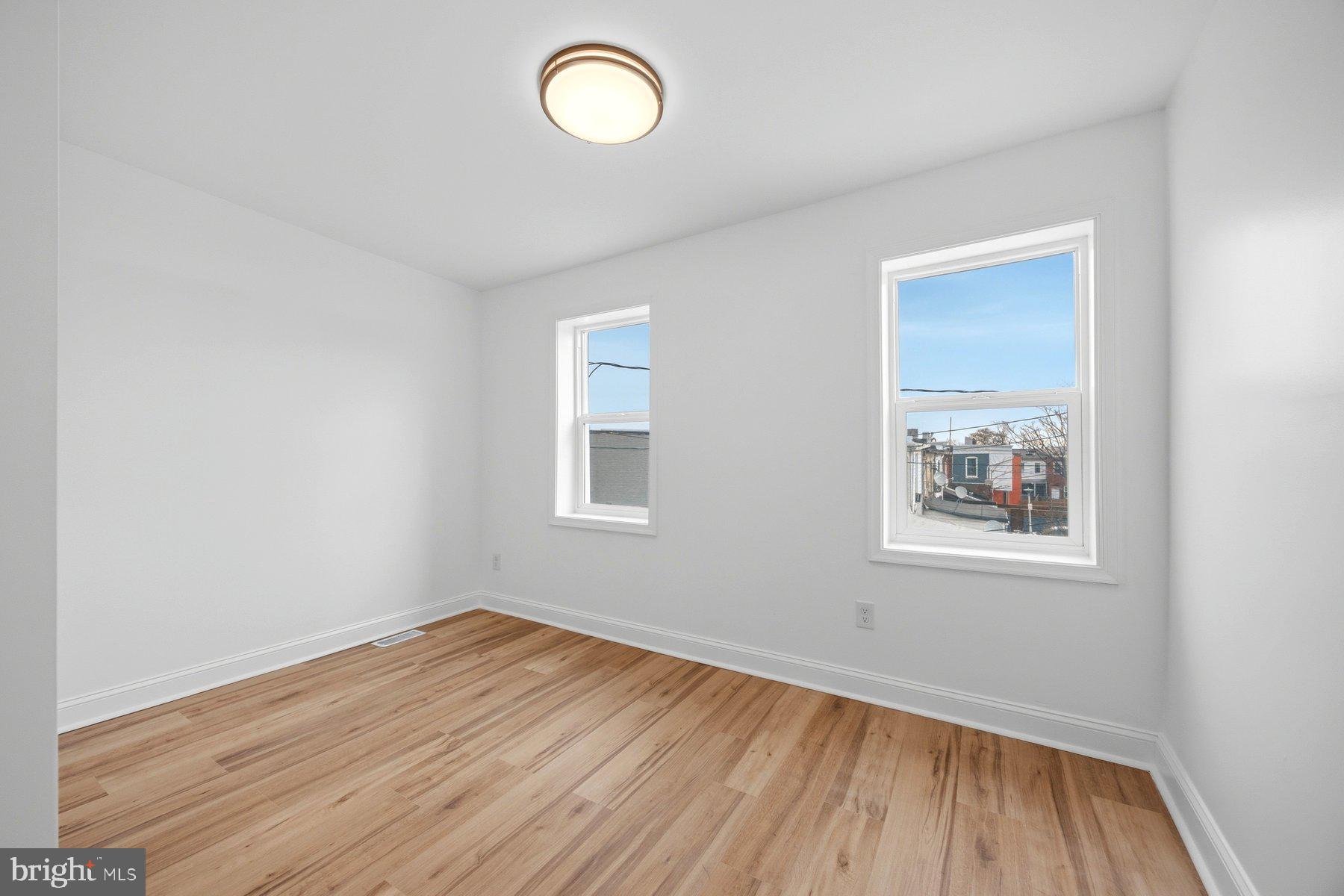 MILTON-MONTFORD - Residential