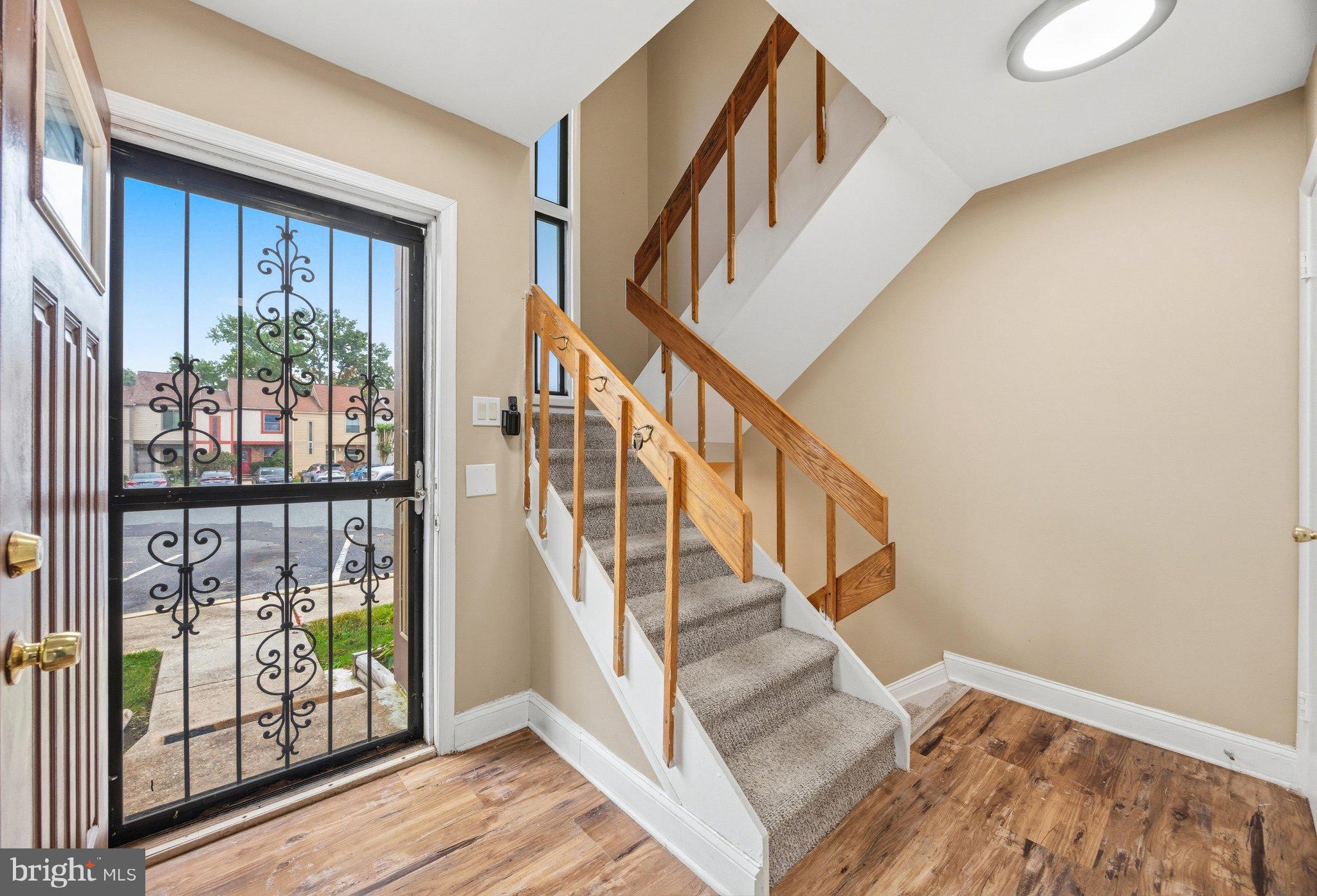 20 HELMSMAN COURT
