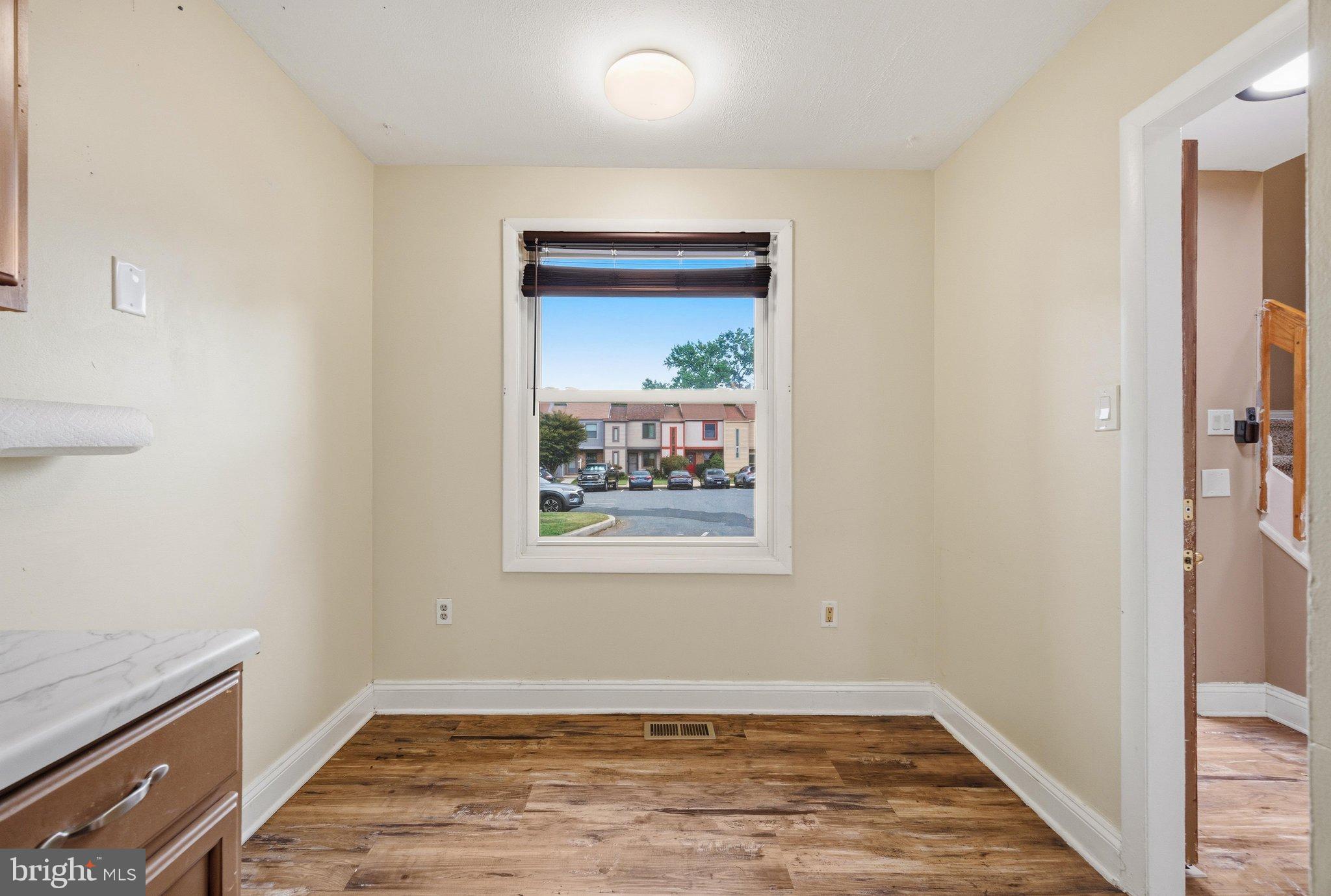 20 HELMSMAN COURT