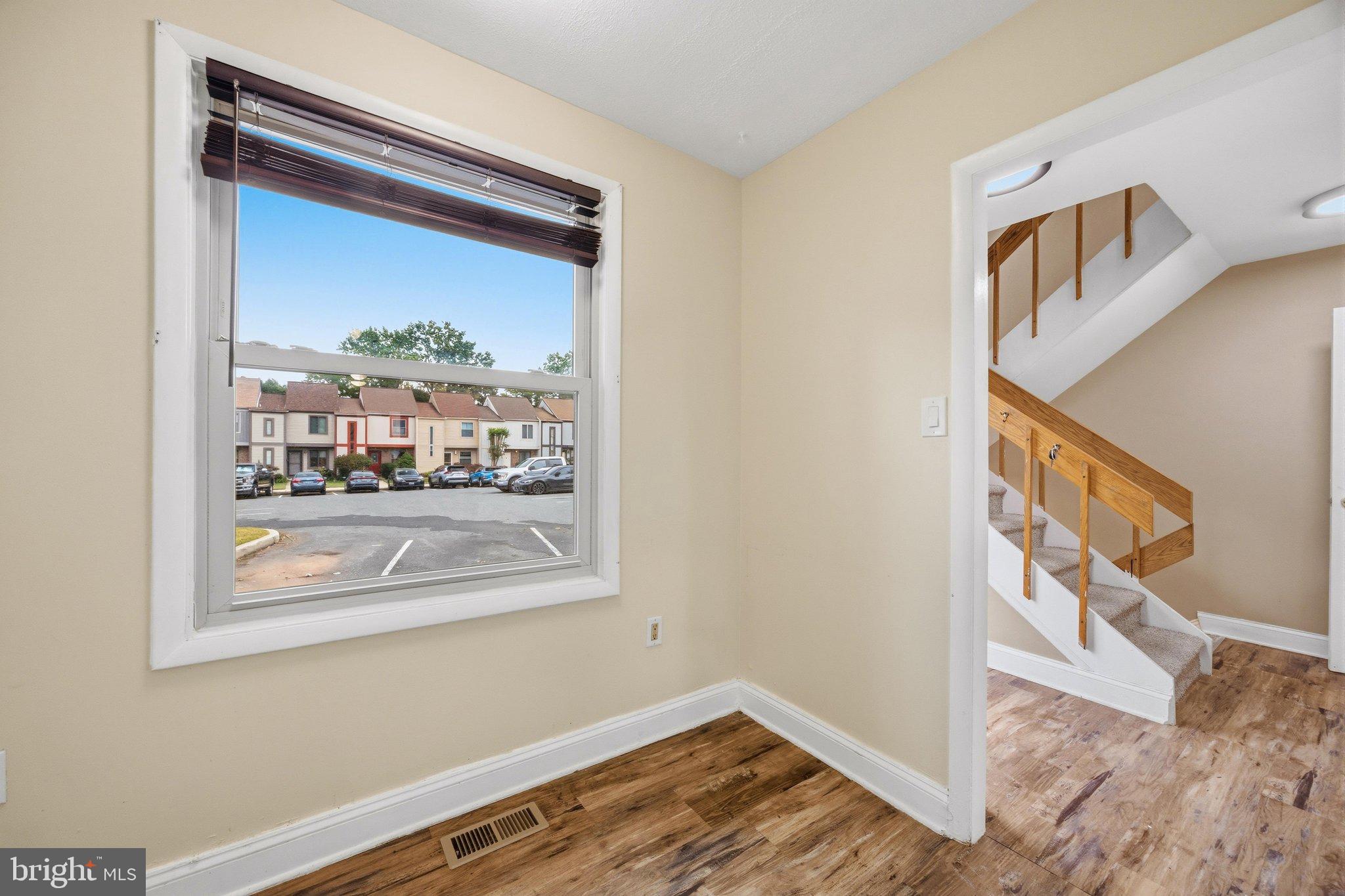 20 HELMSMAN COURT
