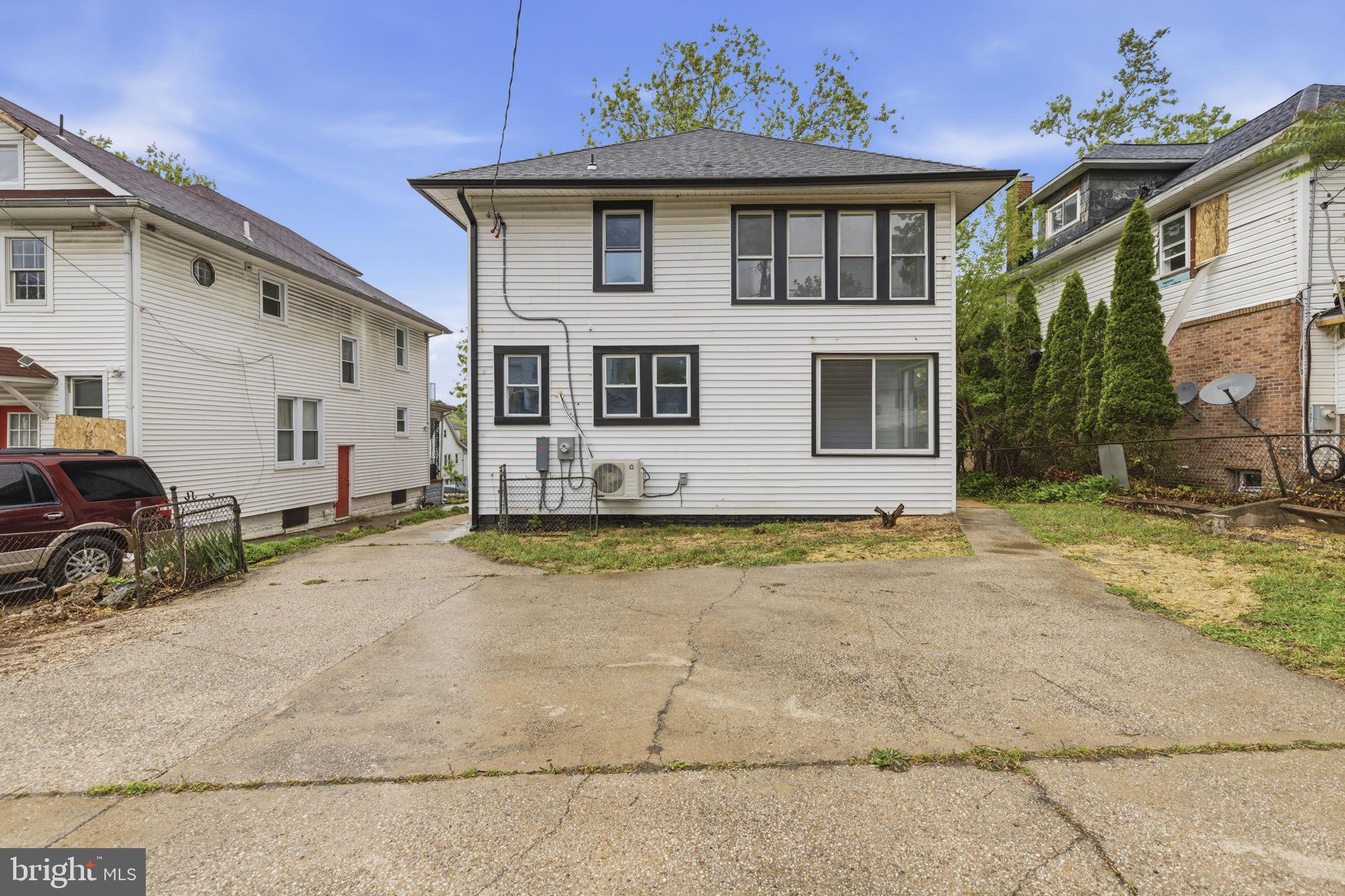 GARWYN OAKS - Residential