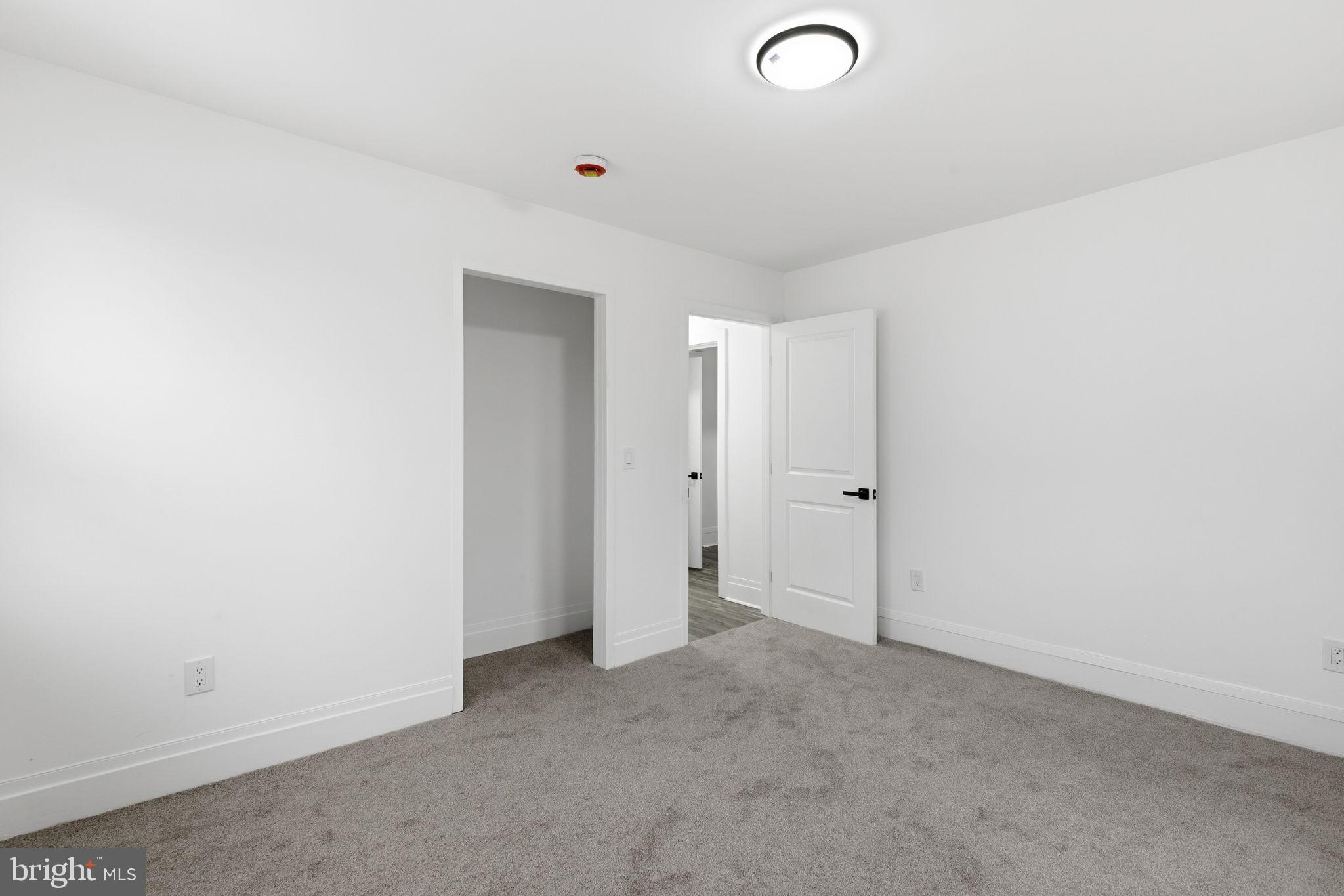 GARWYN OAKS - Residential