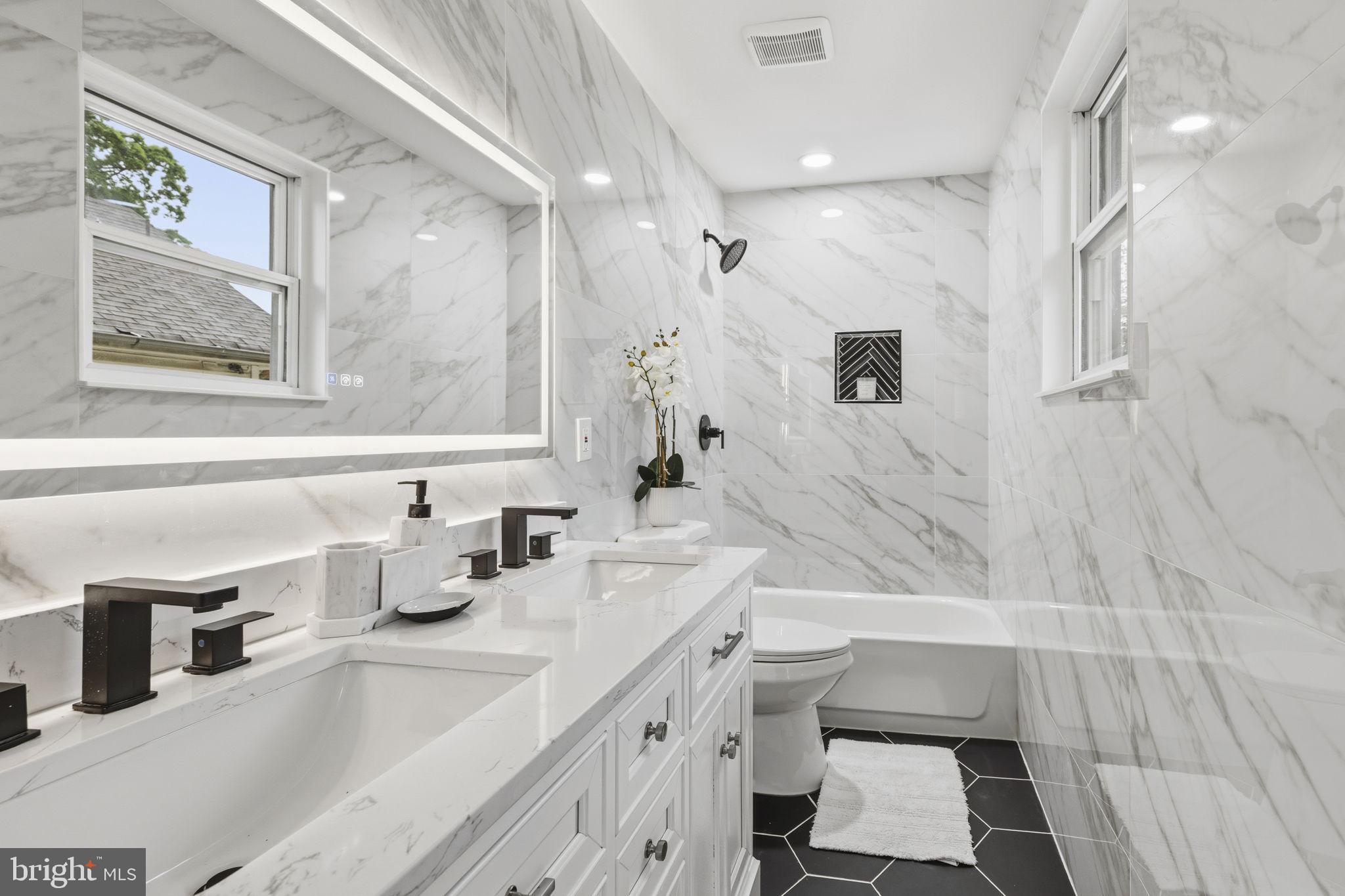 GARWYN OAKS - Residential