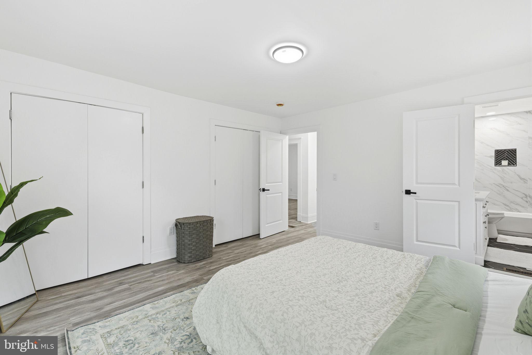 GARWYN OAKS - Residential