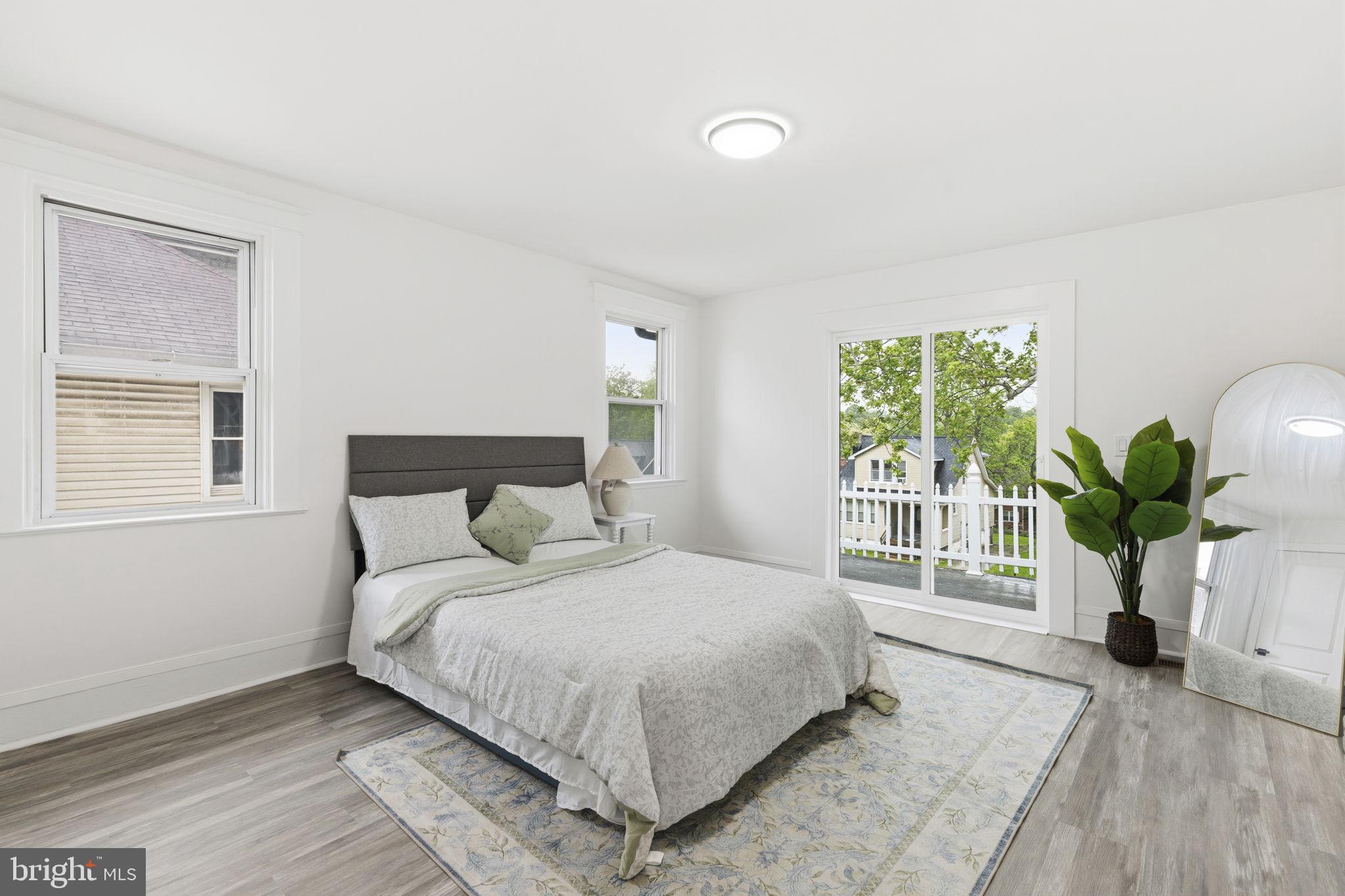 GARWYN OAKS - Residential