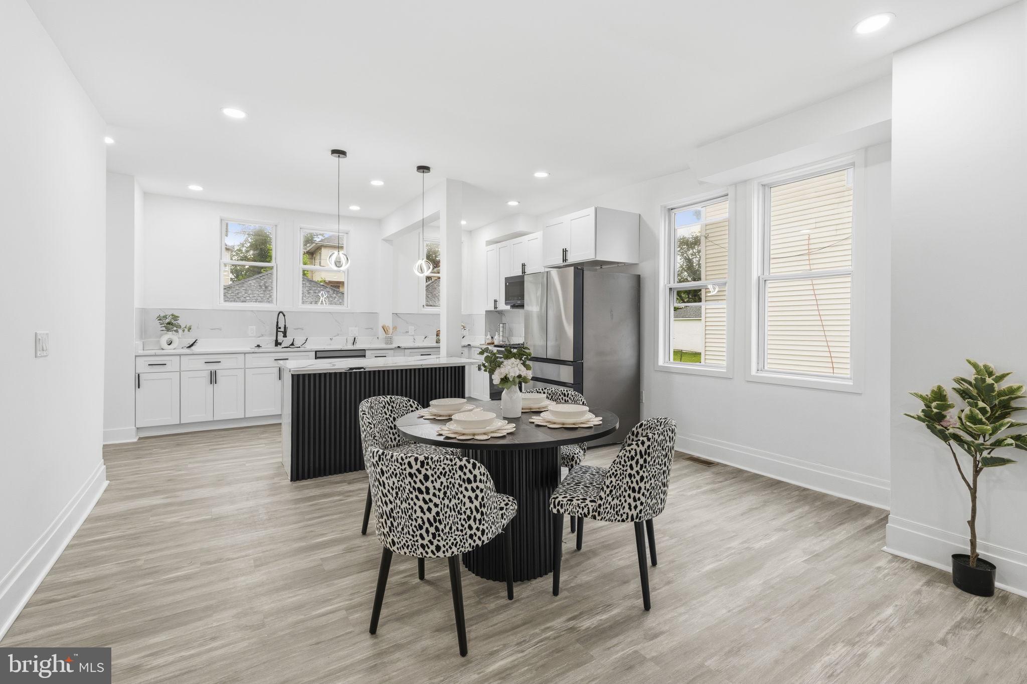GARWYN OAKS - Residential