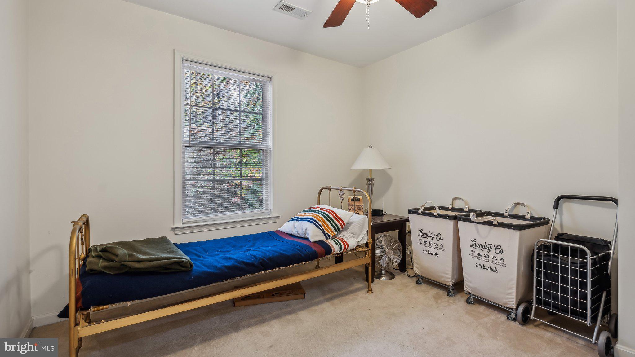 PRESIDENTIAL LAKES - Residential