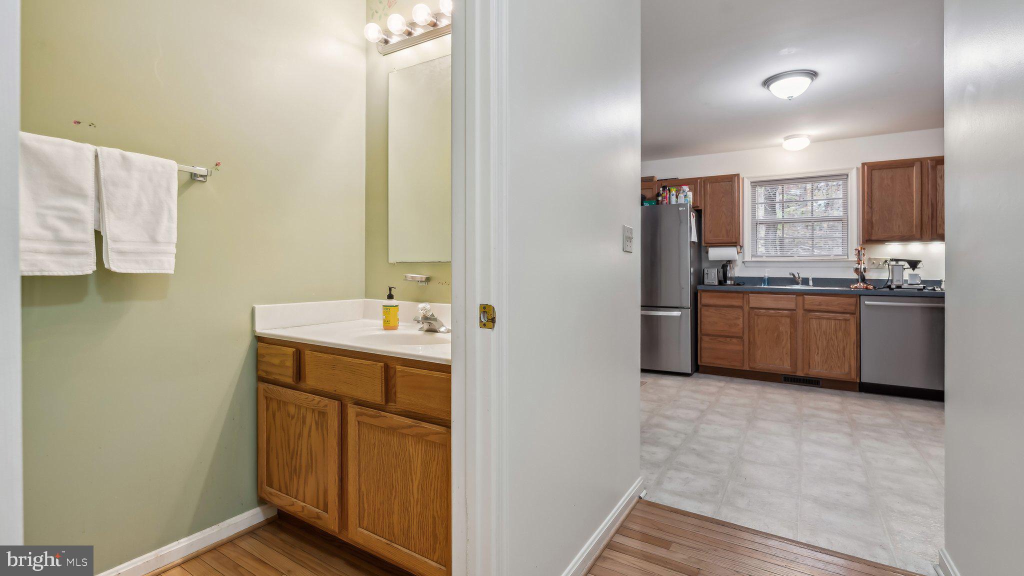 PRESIDENTIAL LAKES - Residential