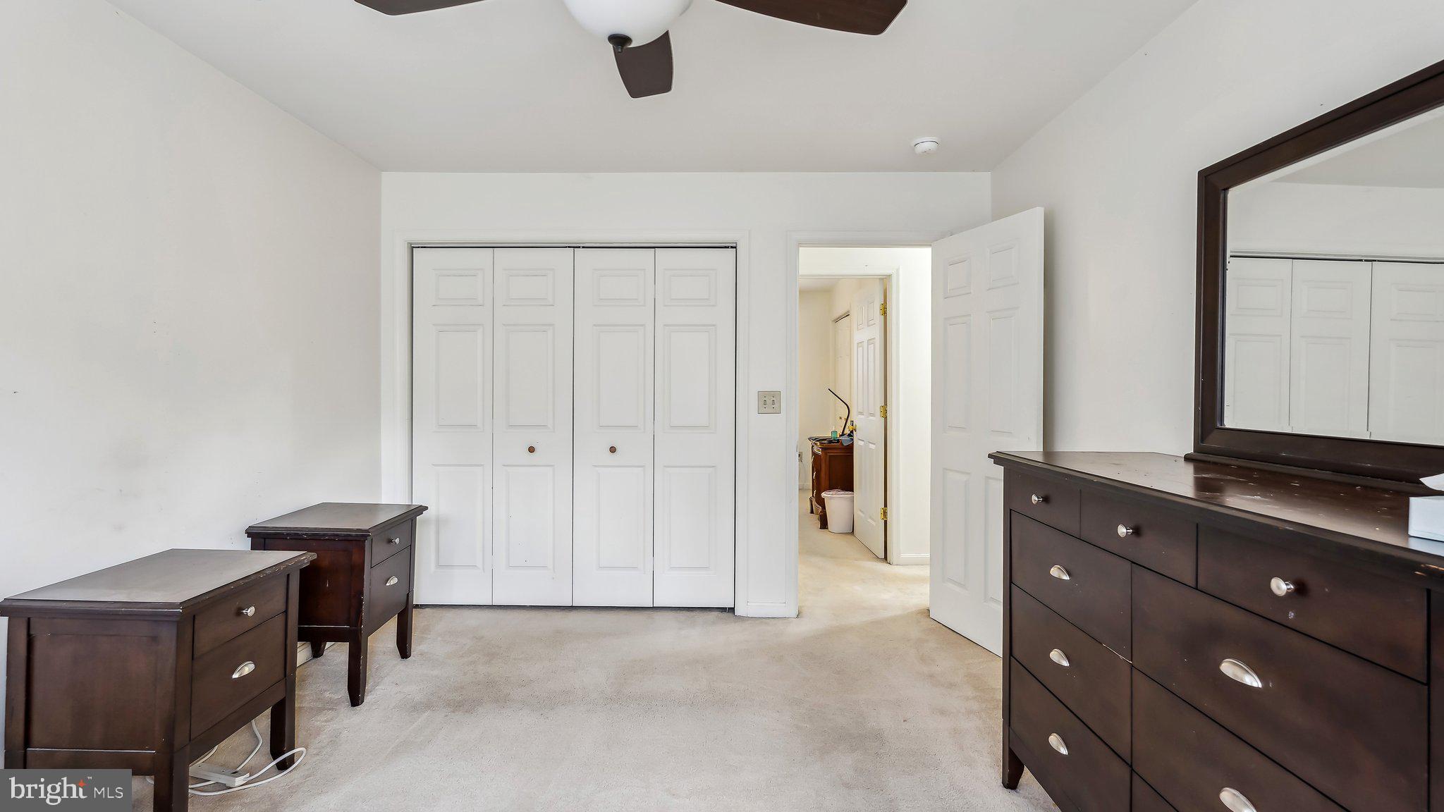 PRESIDENTIAL LAKES - Residential