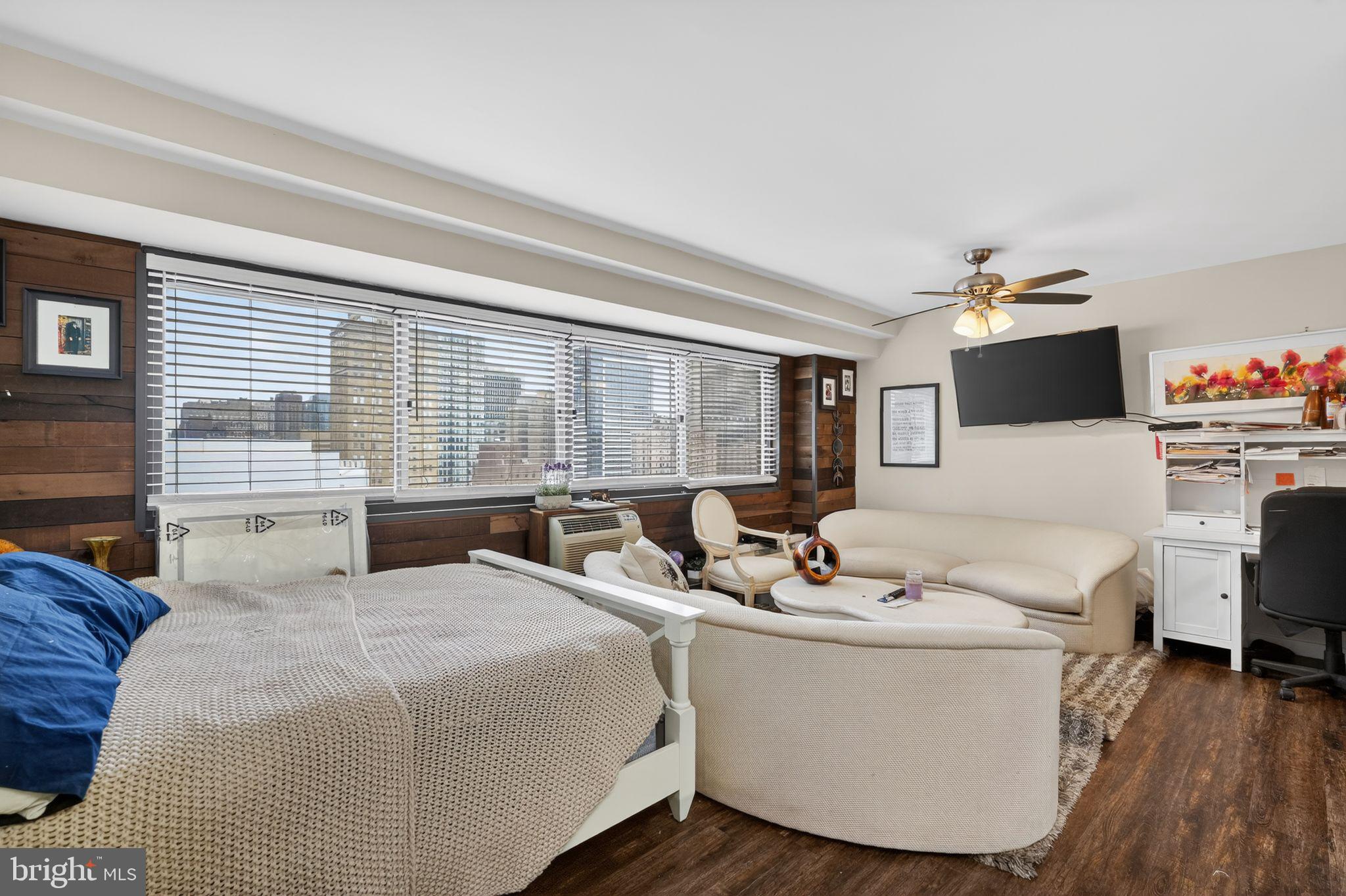 2101 CHESTNUT STREET 17 1805