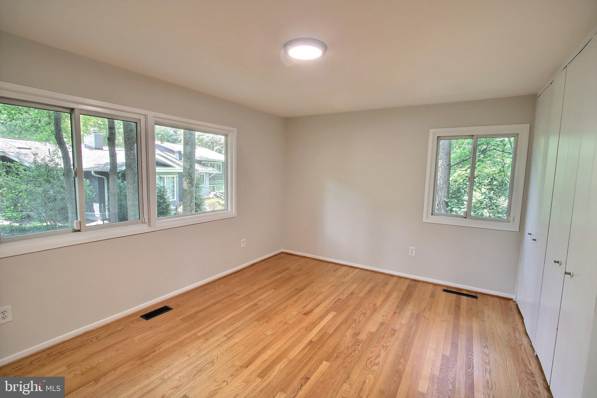 CARDEROCK SPRINGS - Residential