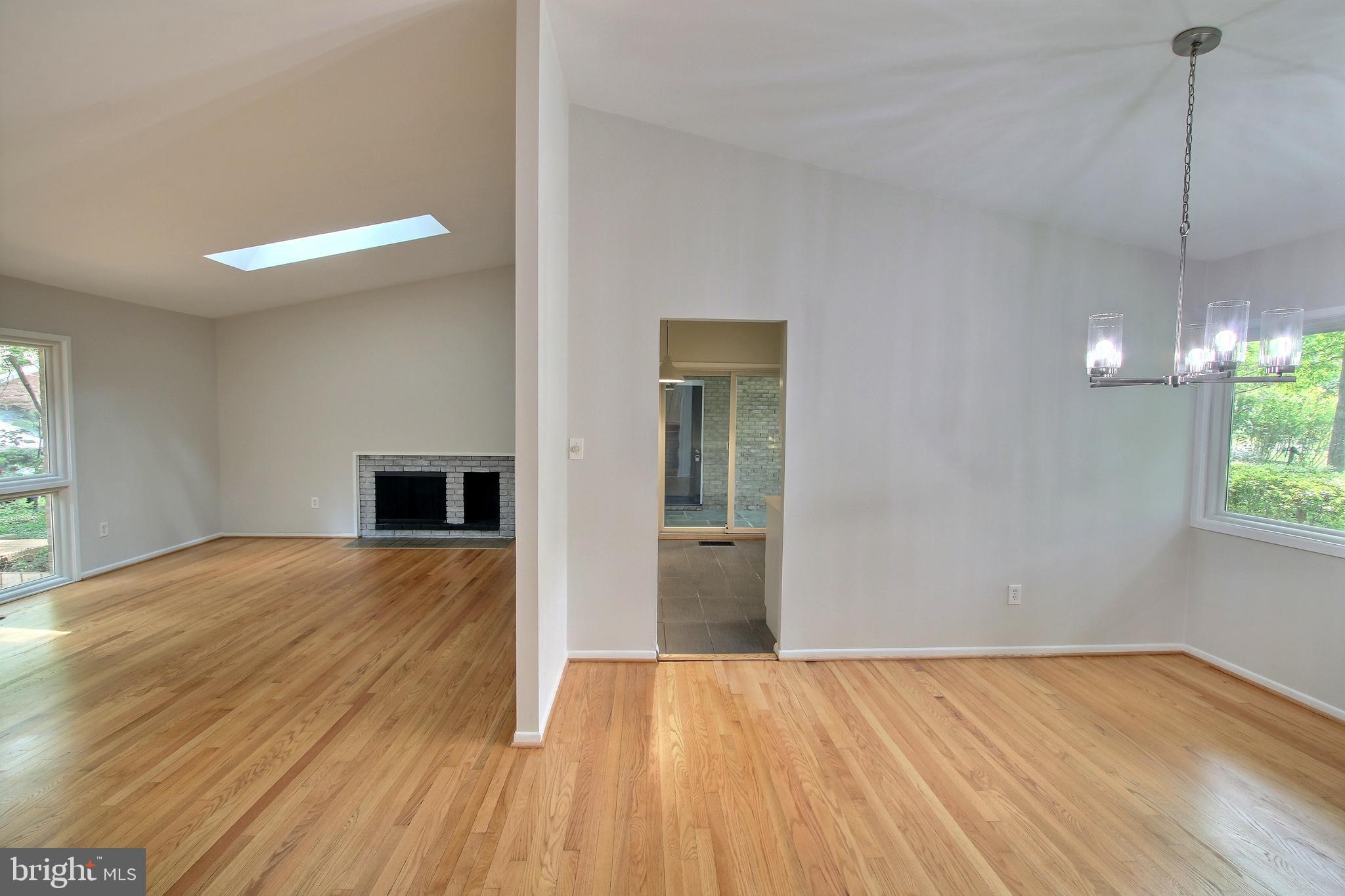 CARDEROCK SPRINGS - Residential