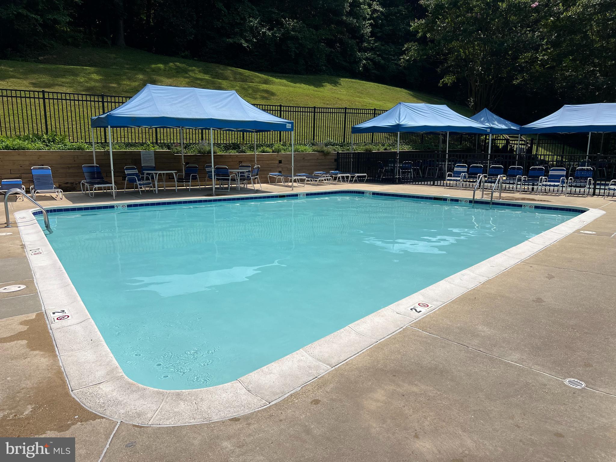 CARDEROCK SPRINGS - Residential