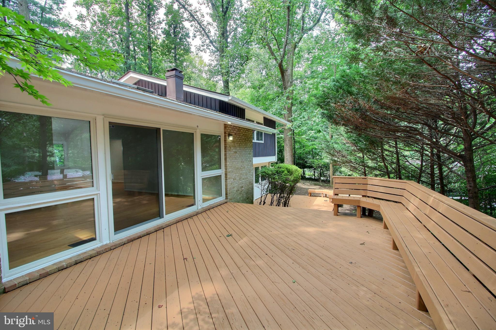 CARDEROCK SPRINGS - Residential