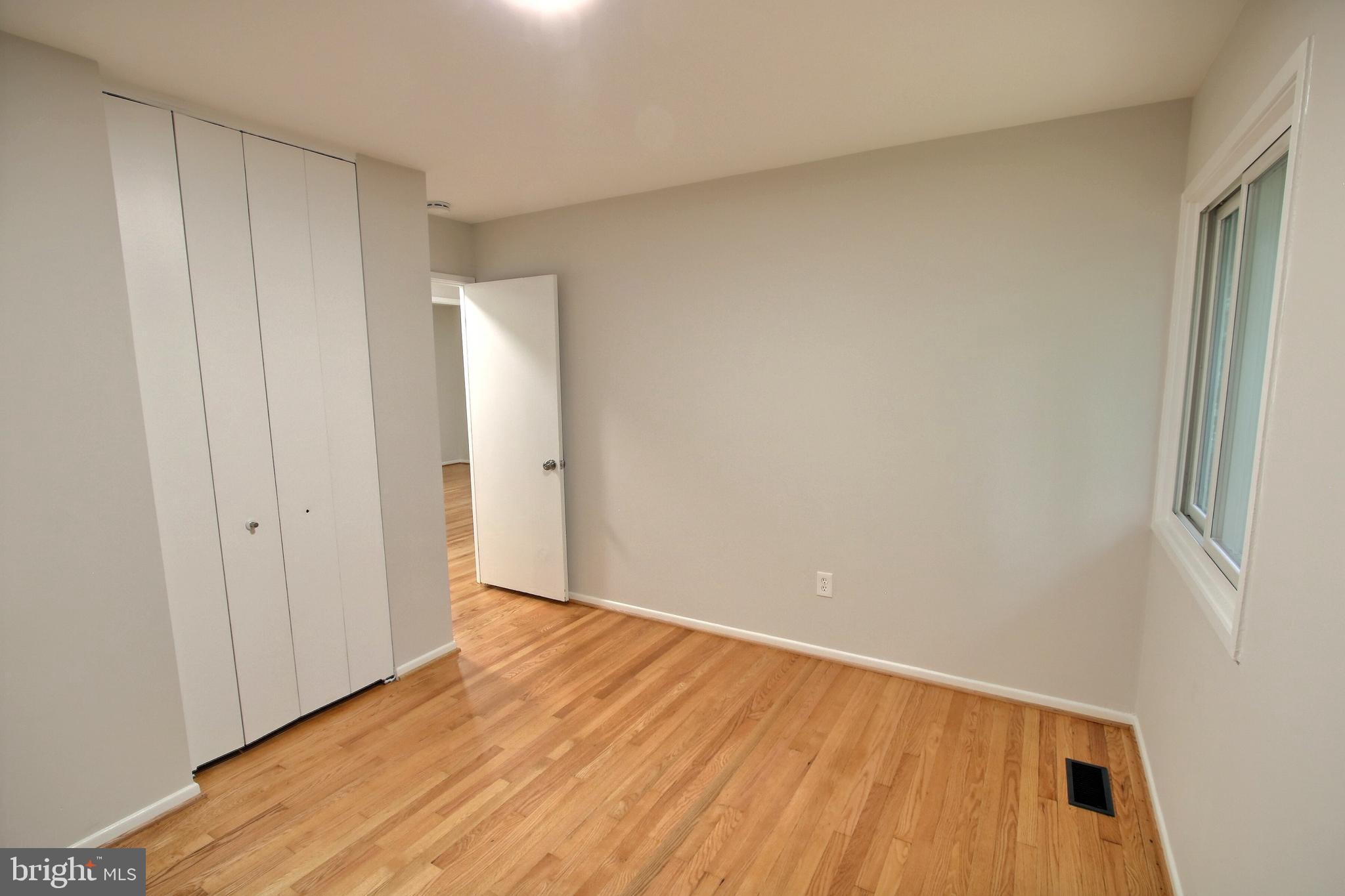 CARDEROCK SPRINGS - Residential