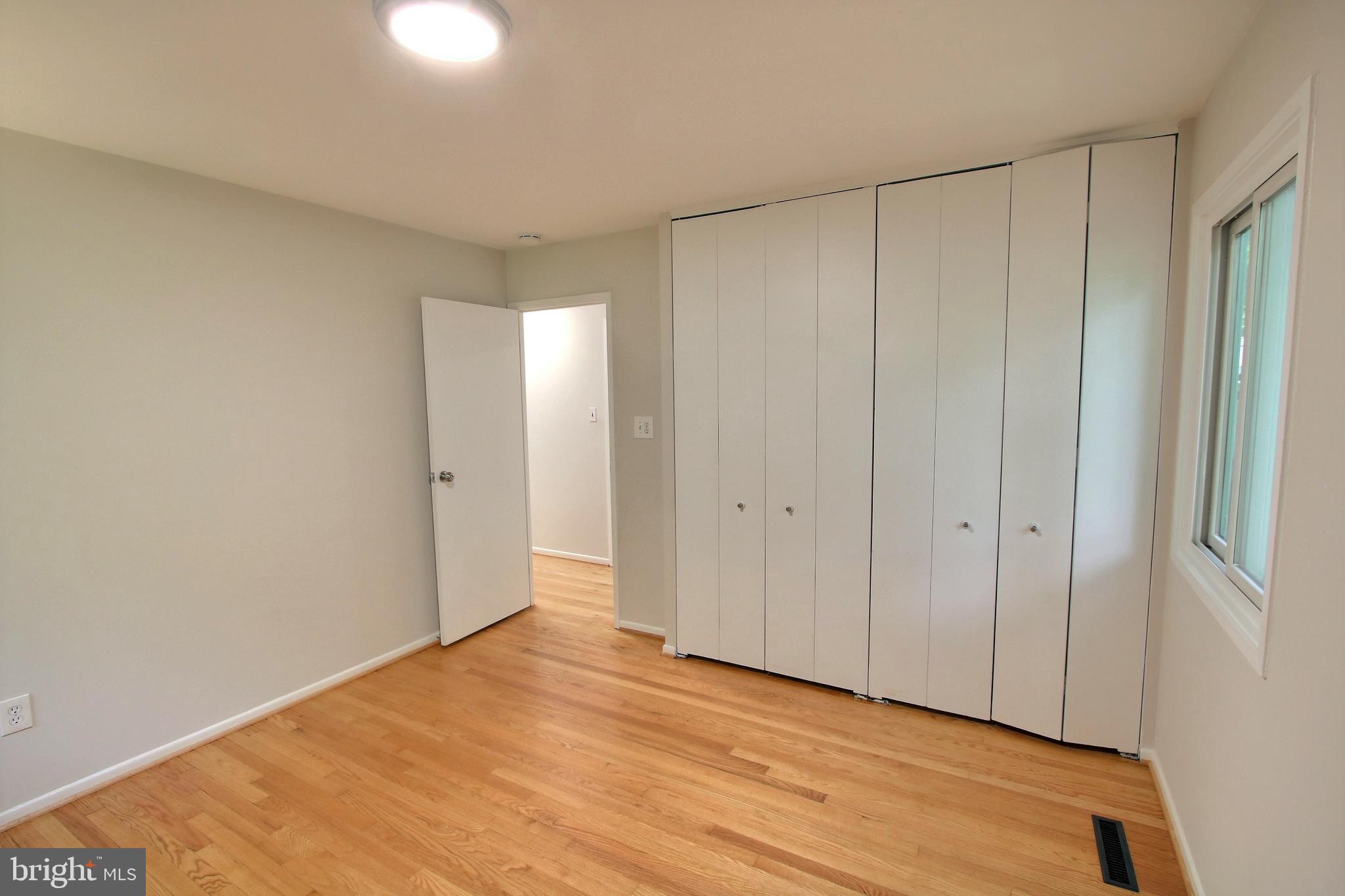 CARDEROCK SPRINGS - Residential