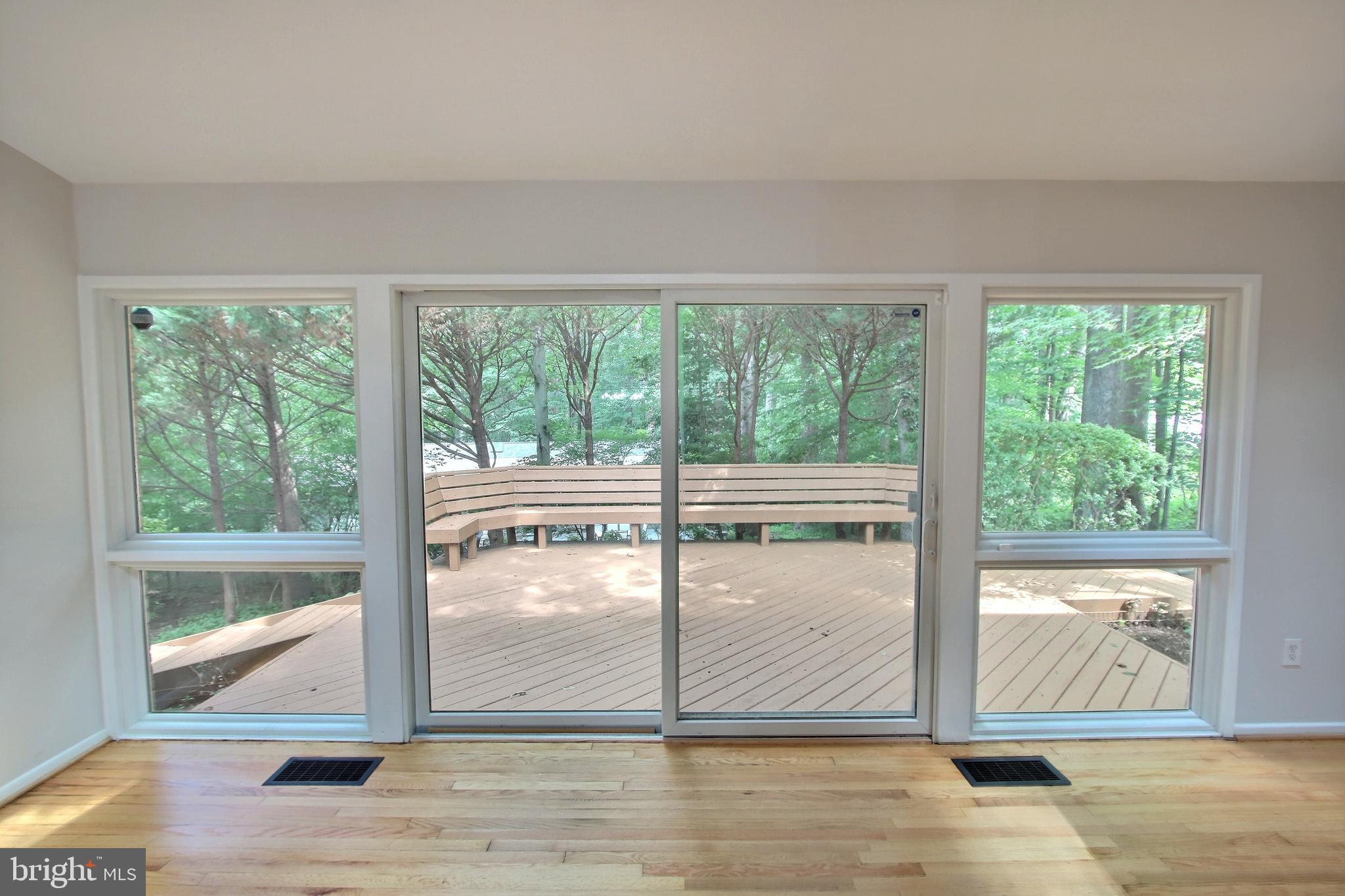 CARDEROCK SPRINGS - Residential