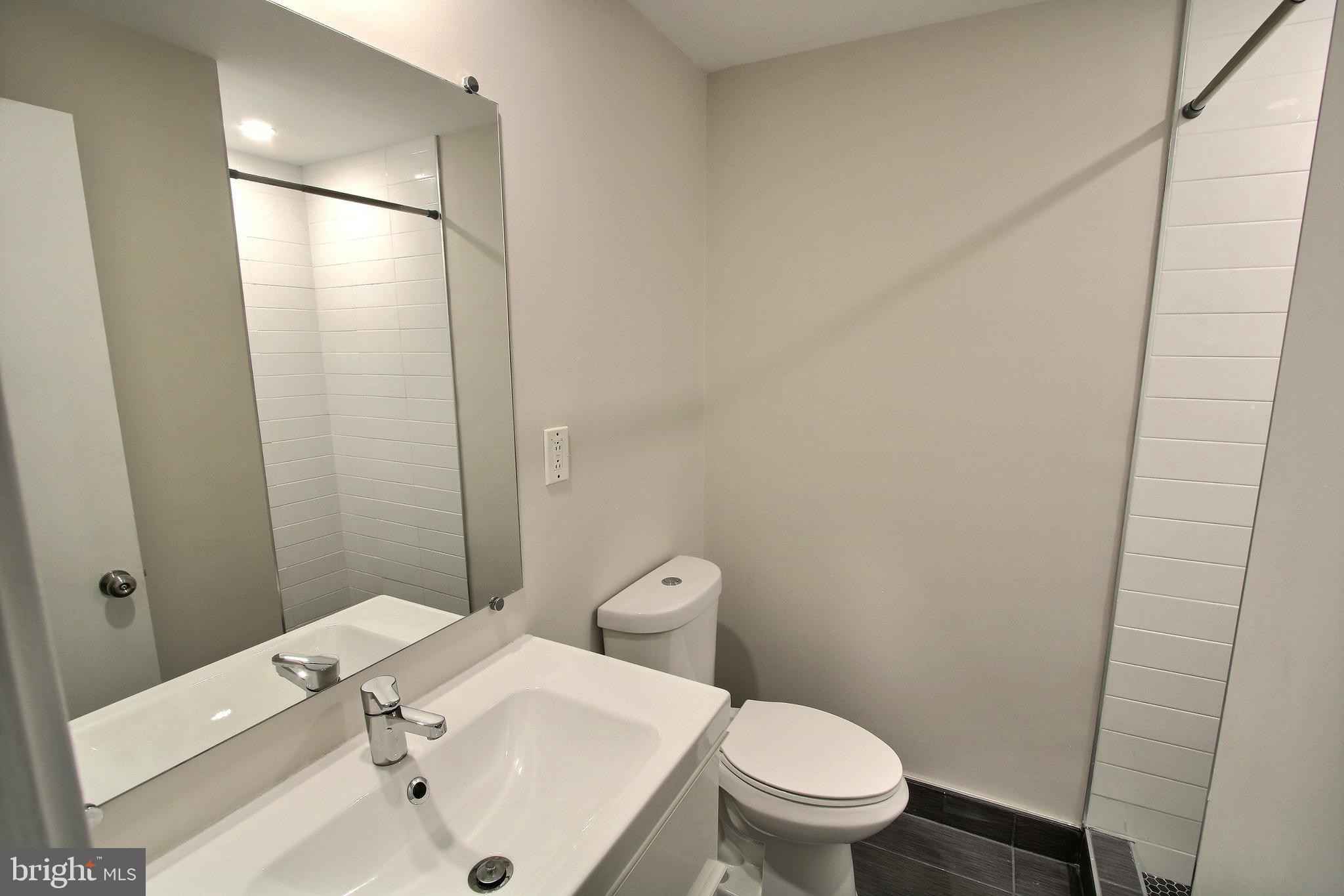 CARDEROCK SPRINGS - Residential