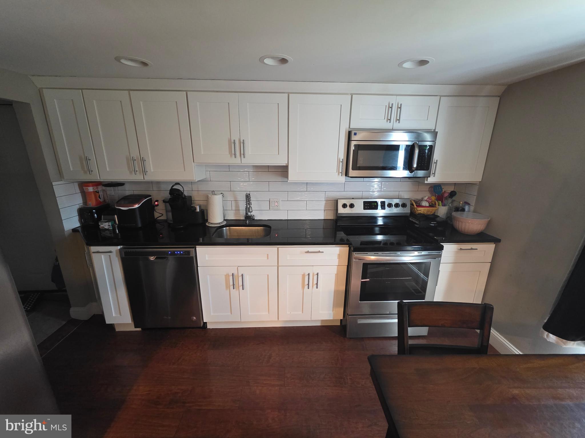 NORTH HILLS - Residential