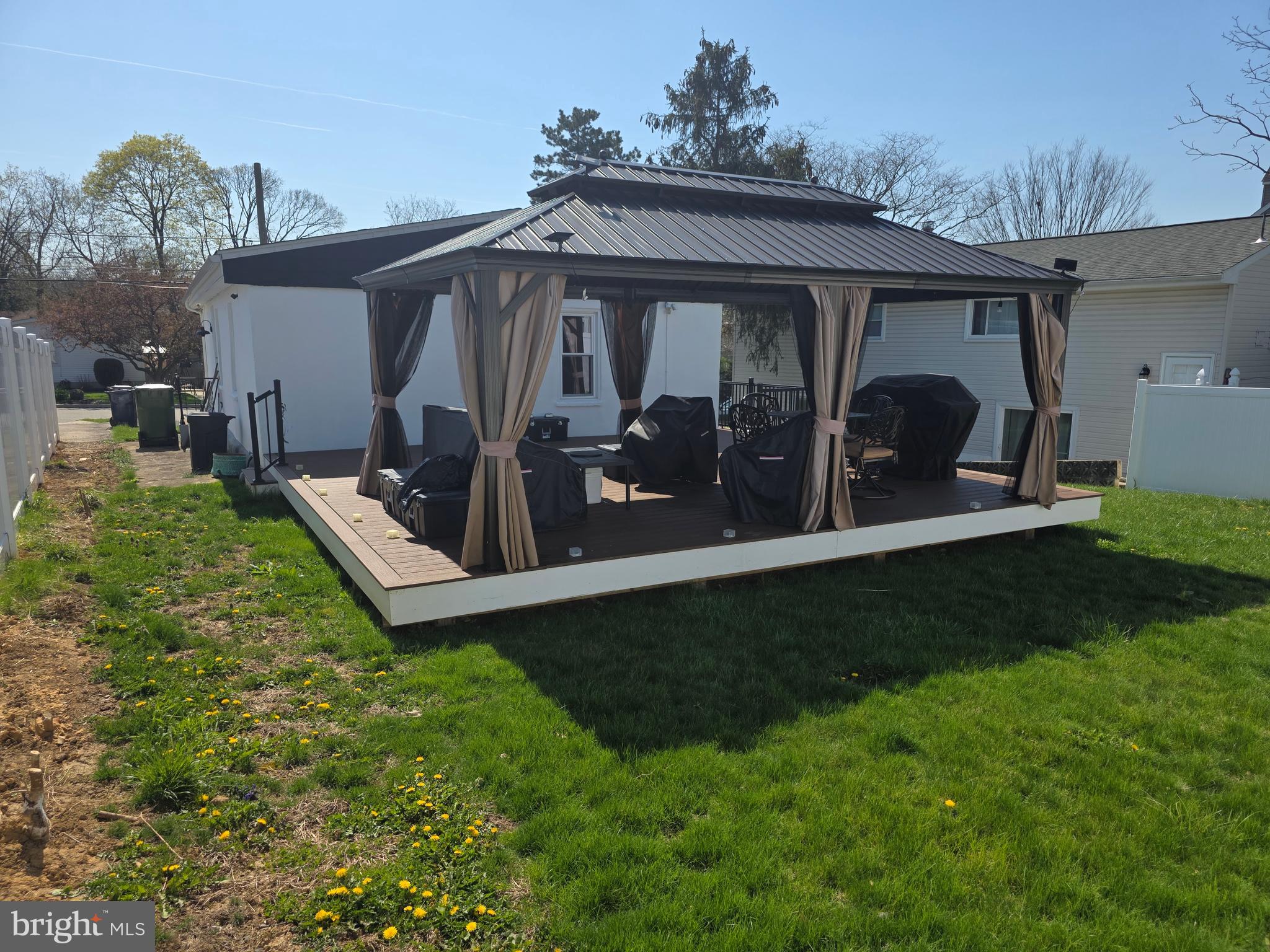 NORTH HILLS - Residential