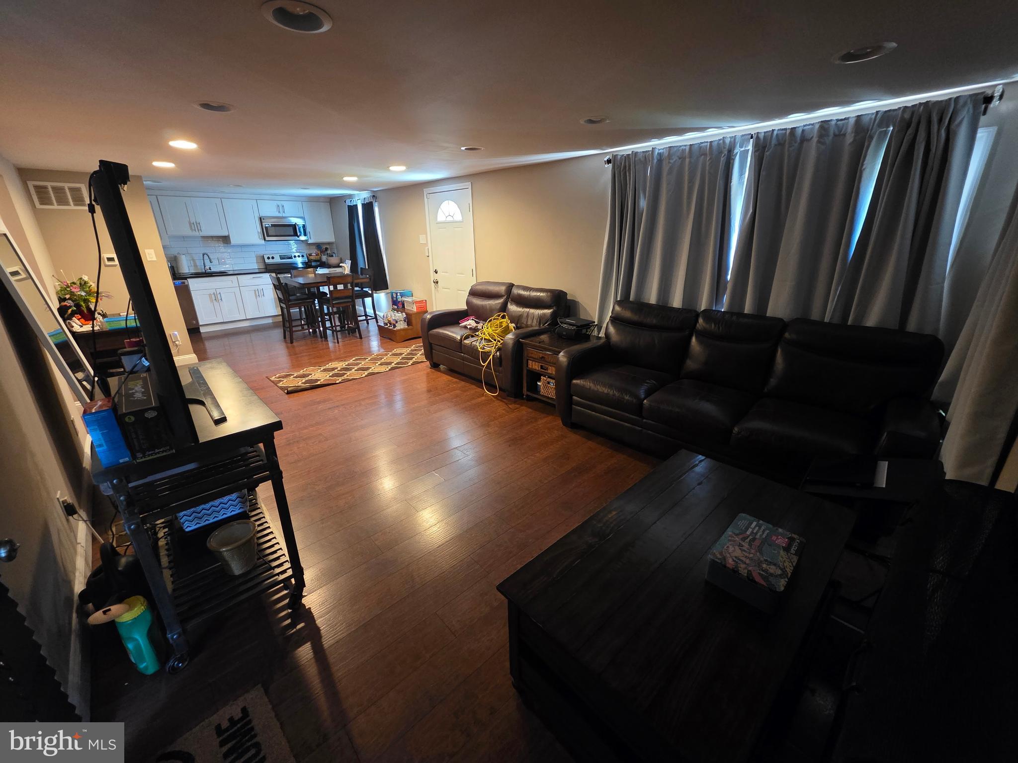 NORTH HILLS - Residential