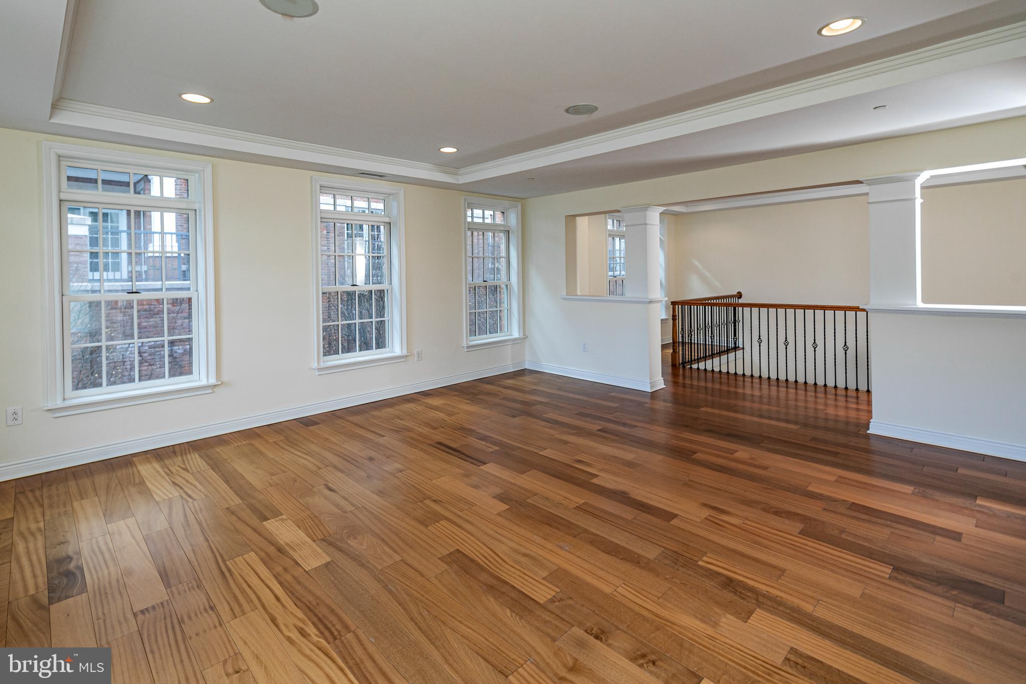 722 AVERY LANE