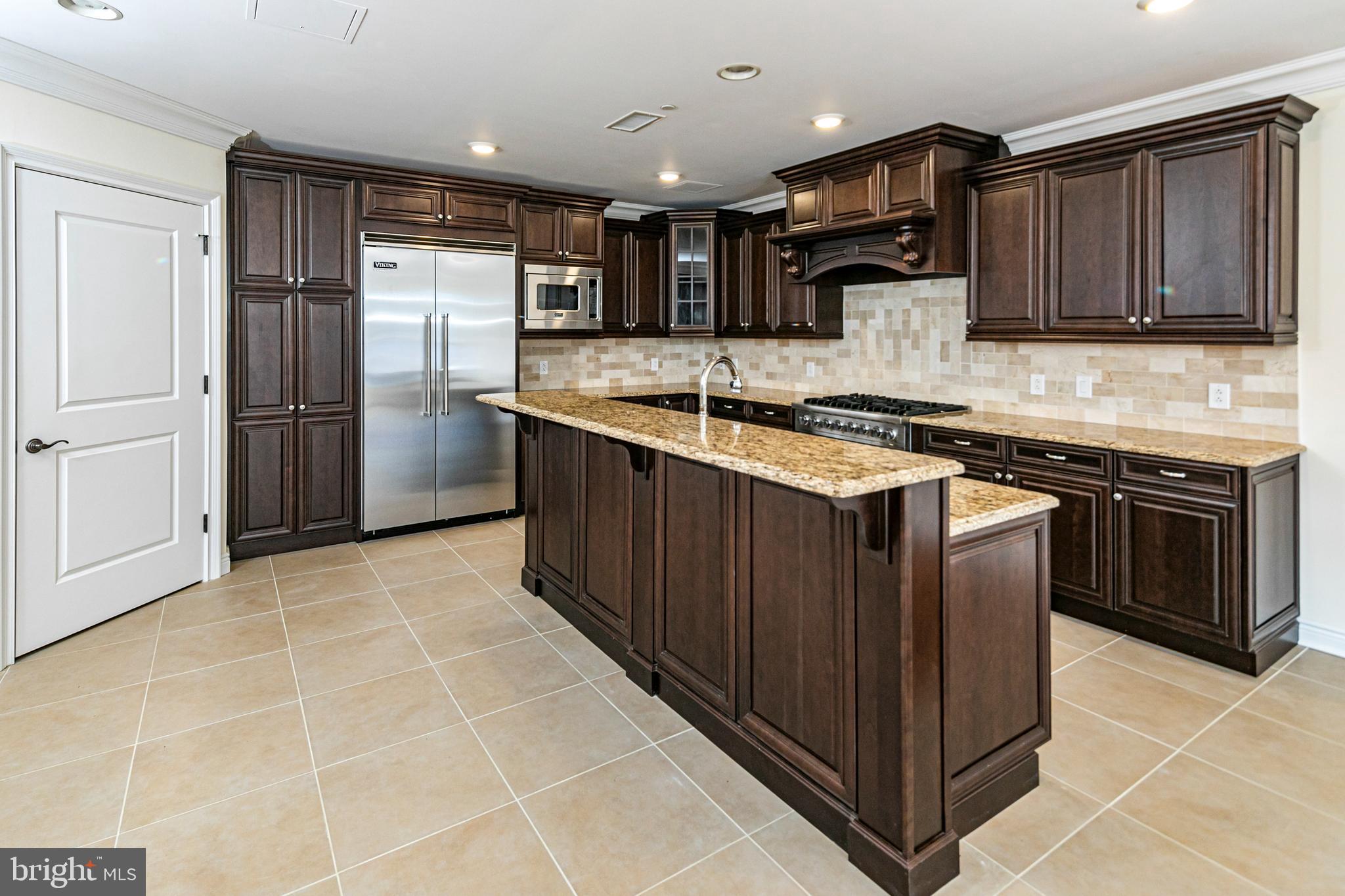 PALMER SQUARE - Residential