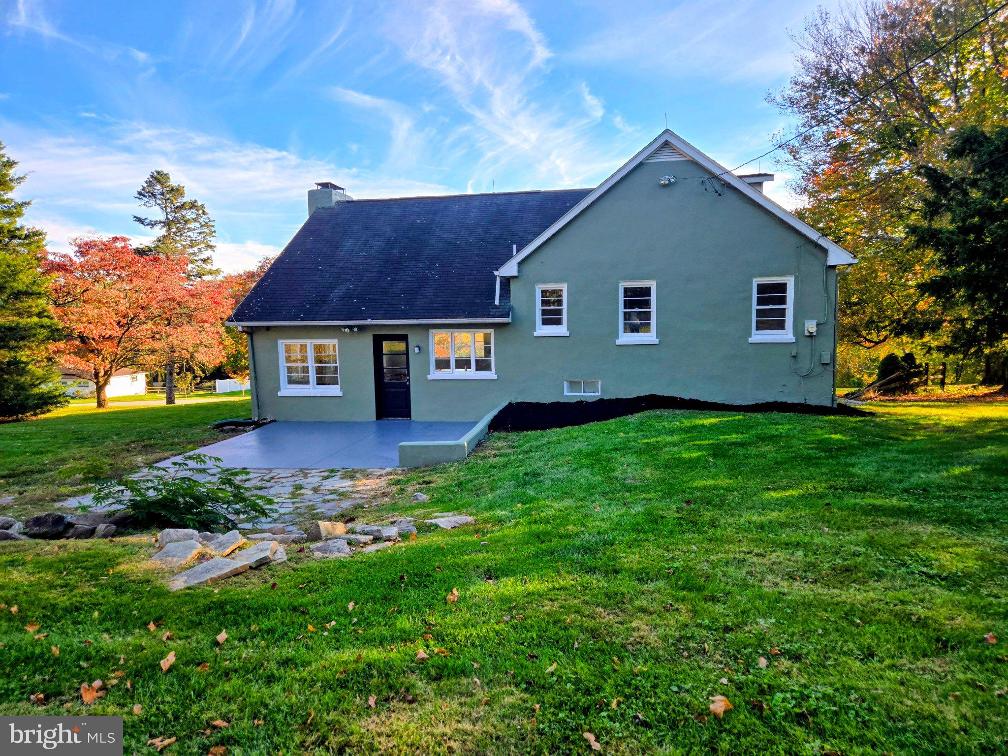 109 E CLEARVIEW DRIVE