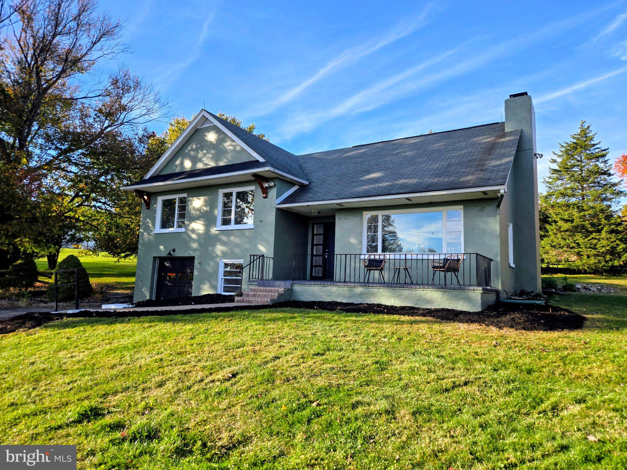 109 E CLEARVIEW DRIVE