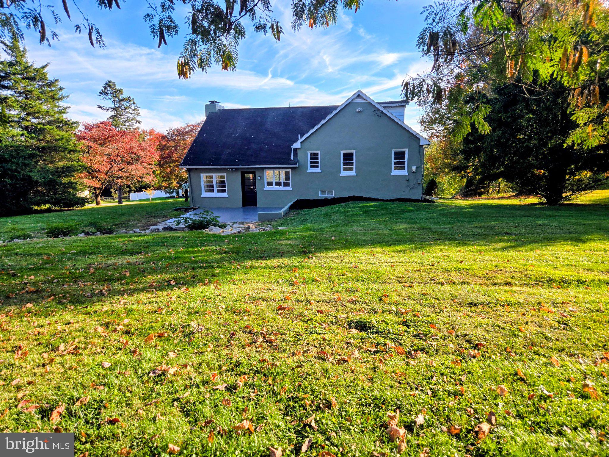 109 E CLEARVIEW DRIVE