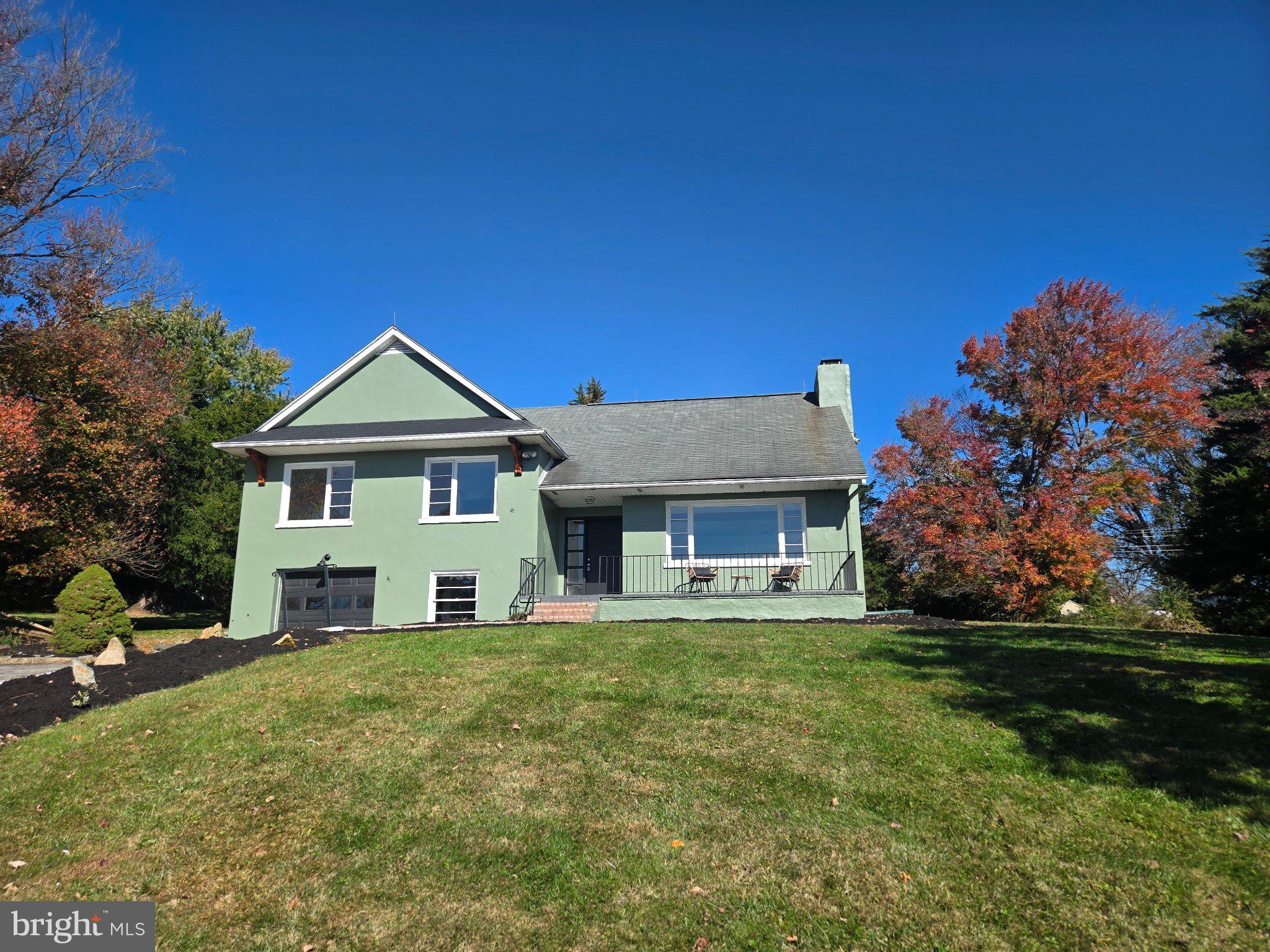 109 E CLEARVIEW DRIVE