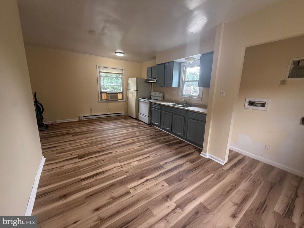 Photo of 16 Pine Street, DEEPWATER, NJ 08023 (MLS # NJSA2016552)